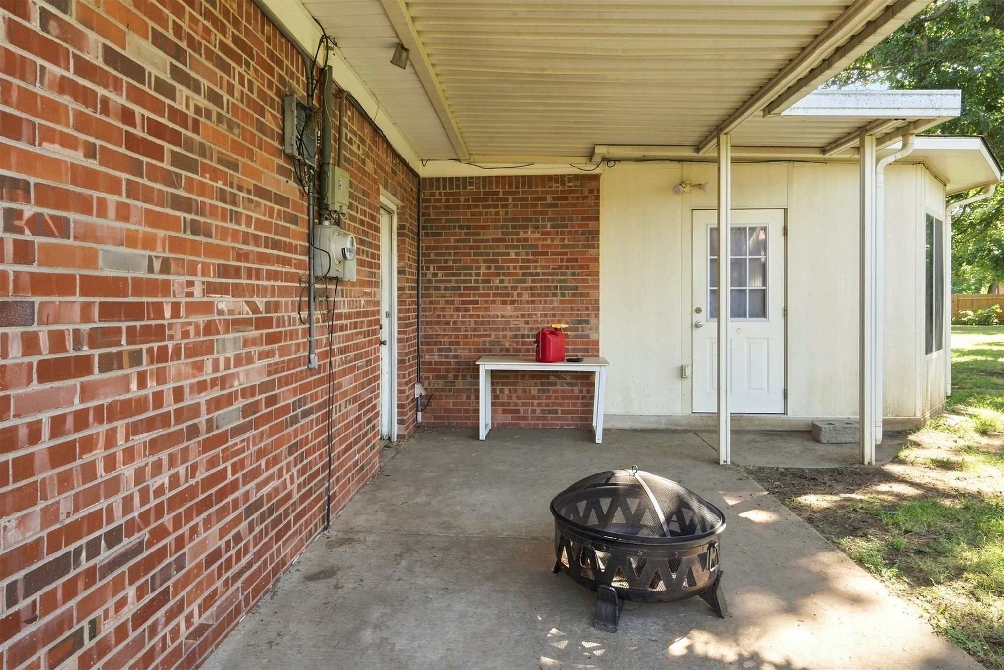 4513 S Zenith Avenue Property Photo 25