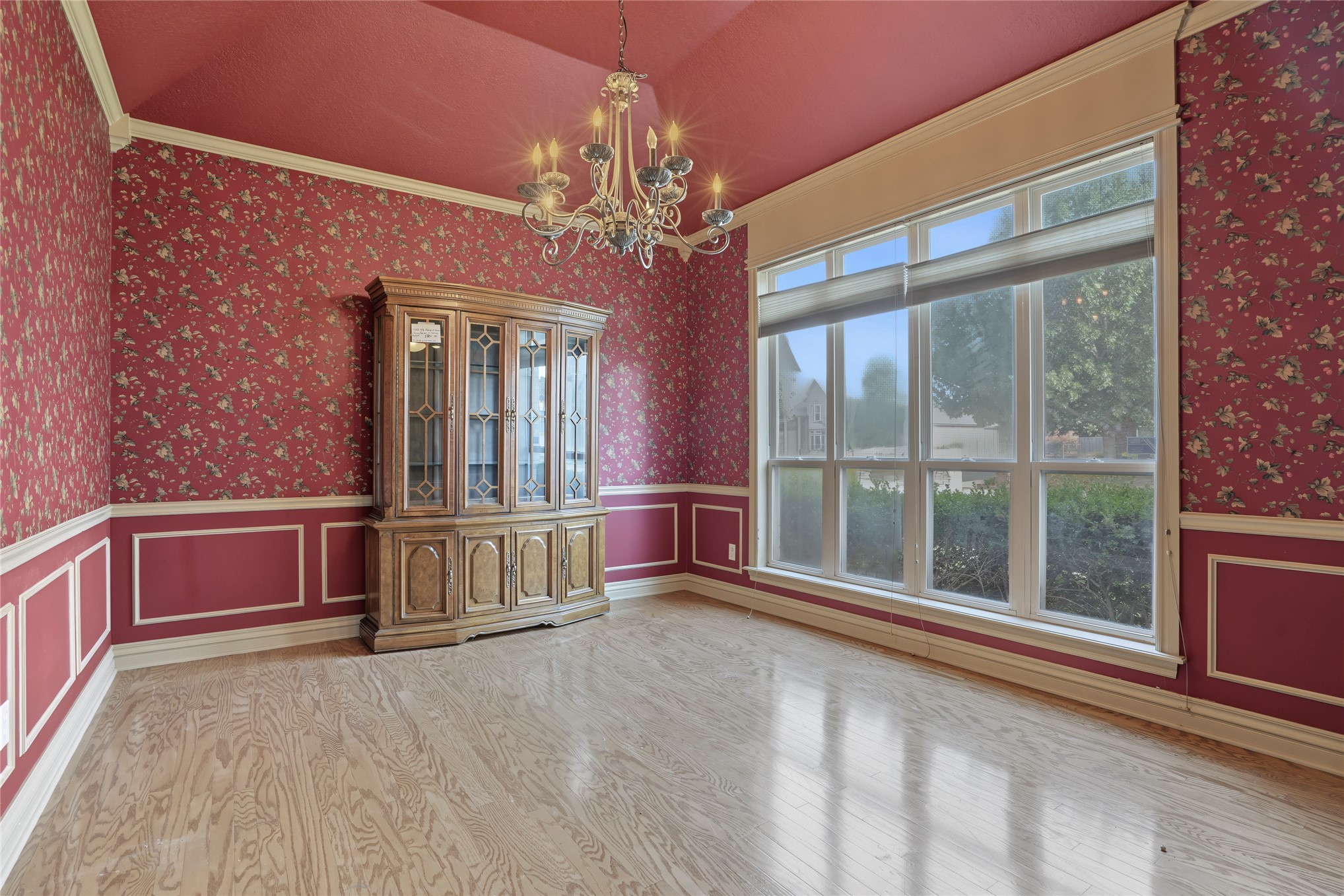 732 W 99th Street S Property Photo 5