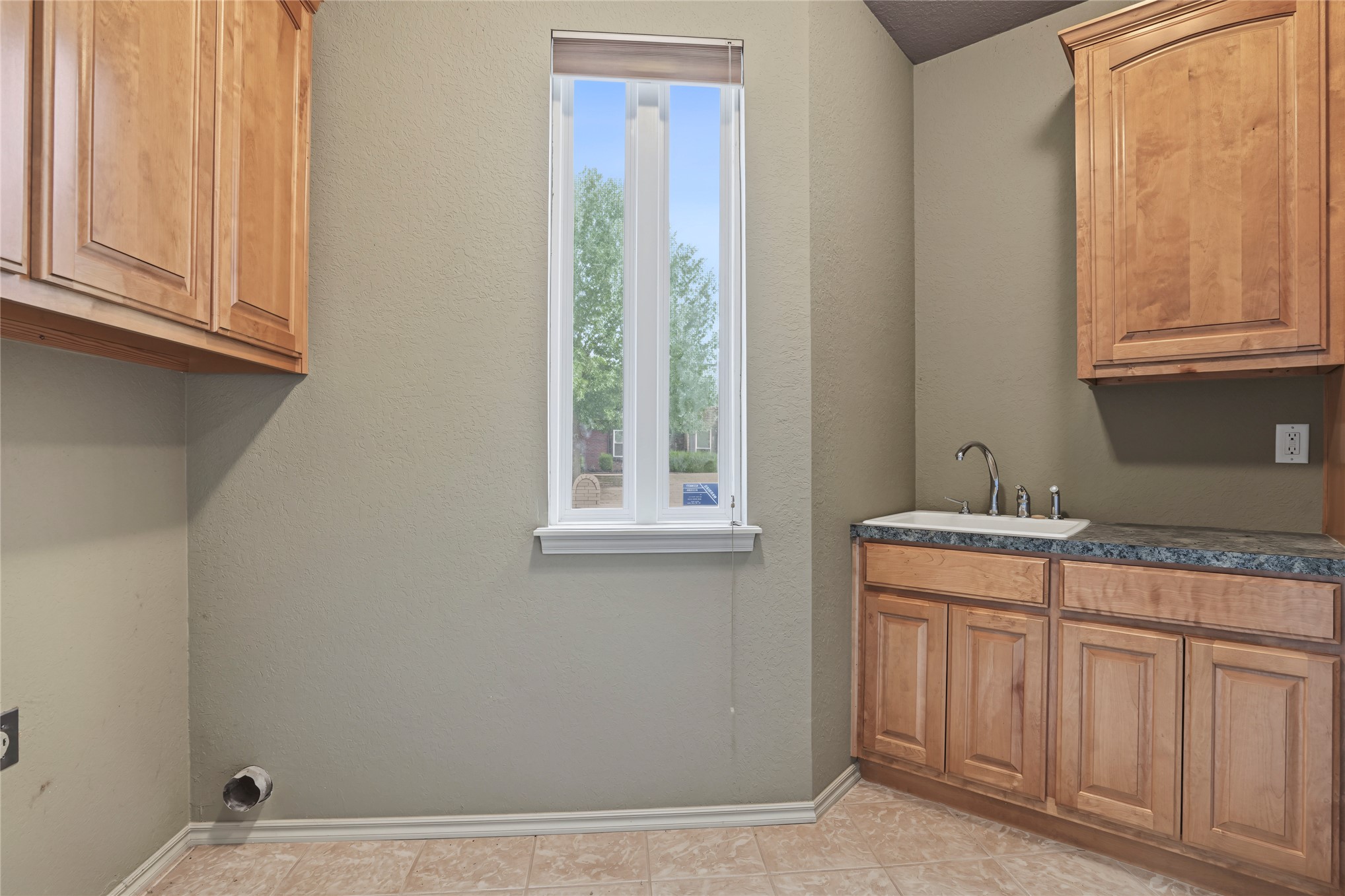 732 W 99th Street S Property Photo 27