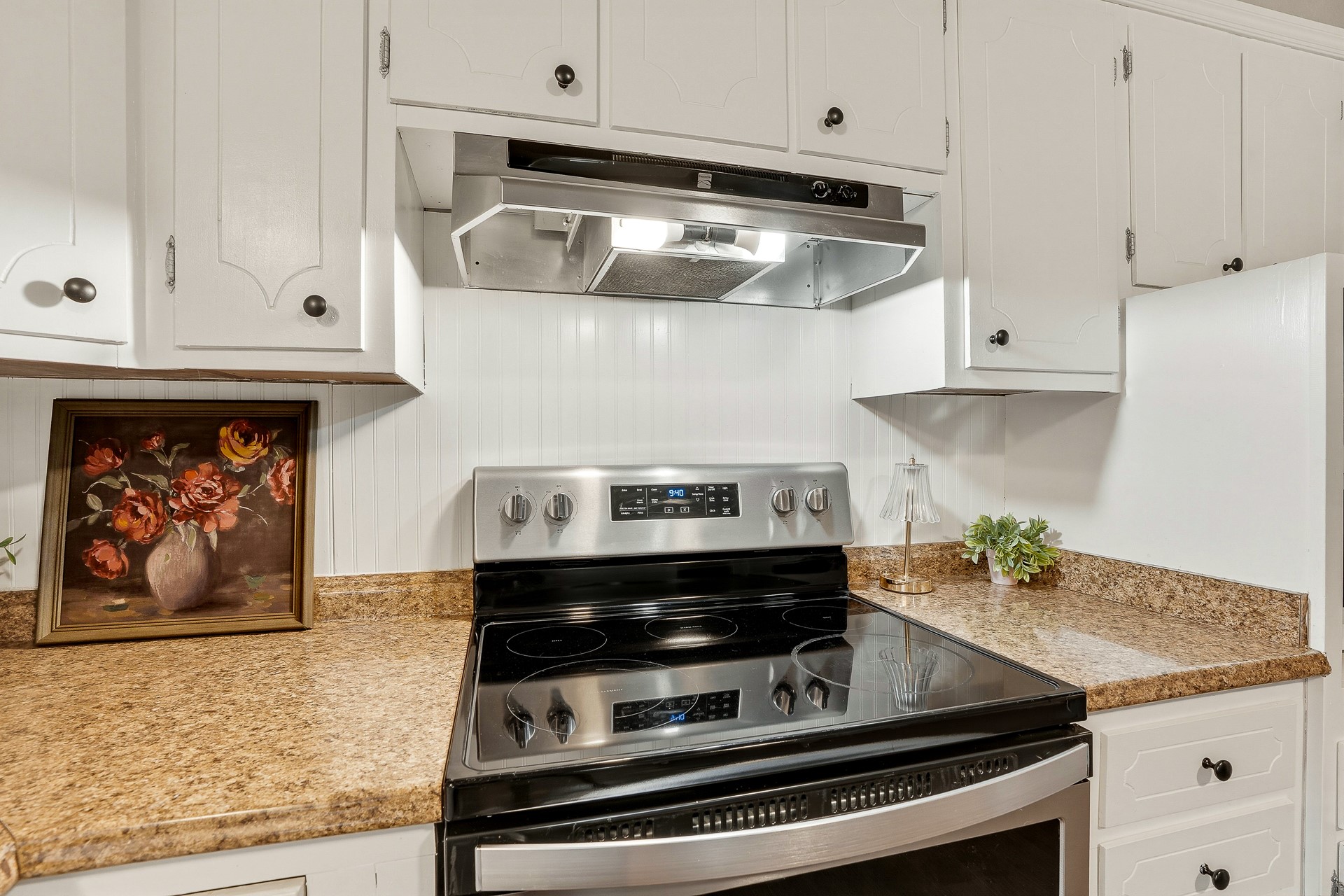 715 N Susan Avenue Property Photo 12