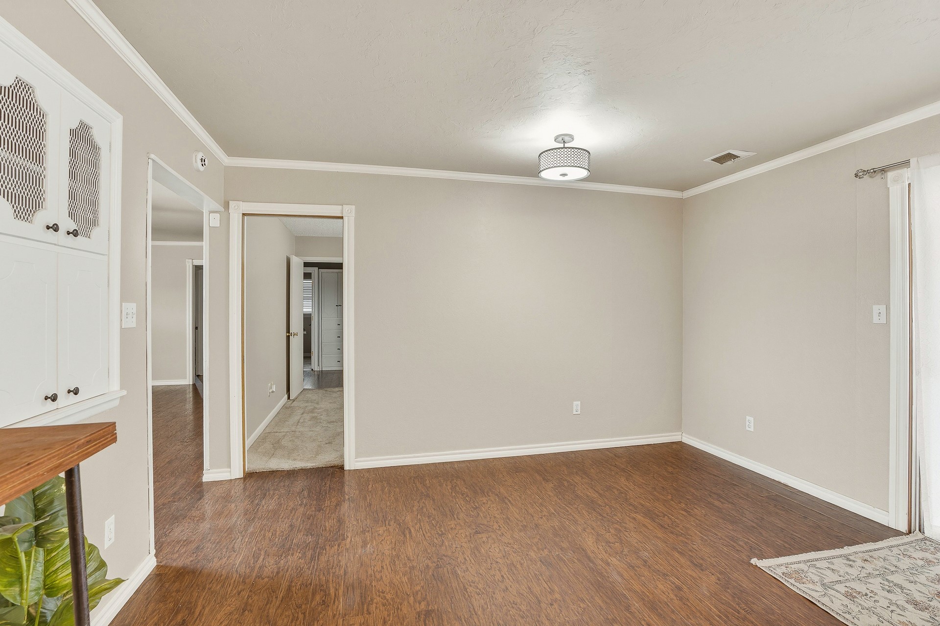 715 N Susan Avenue Property Photo 14