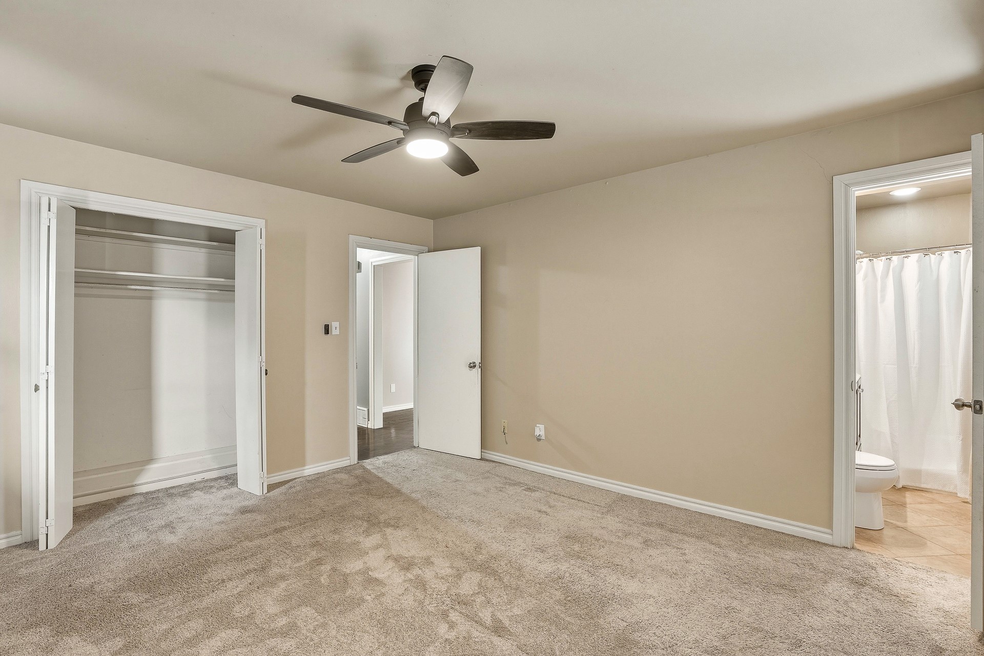 715 N Susan Avenue Property Photo 16