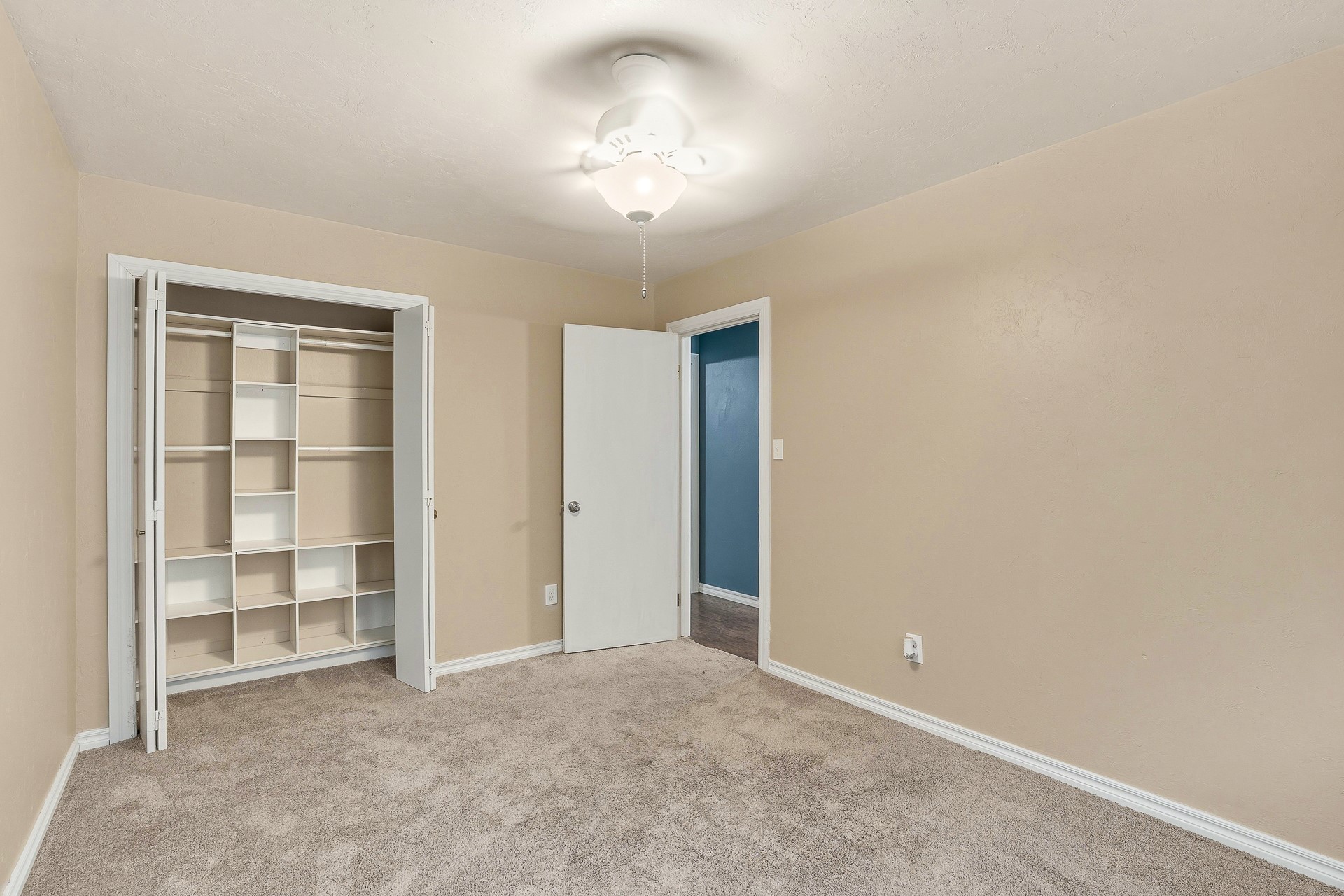 715 N Susan Avenue Property Photo 20