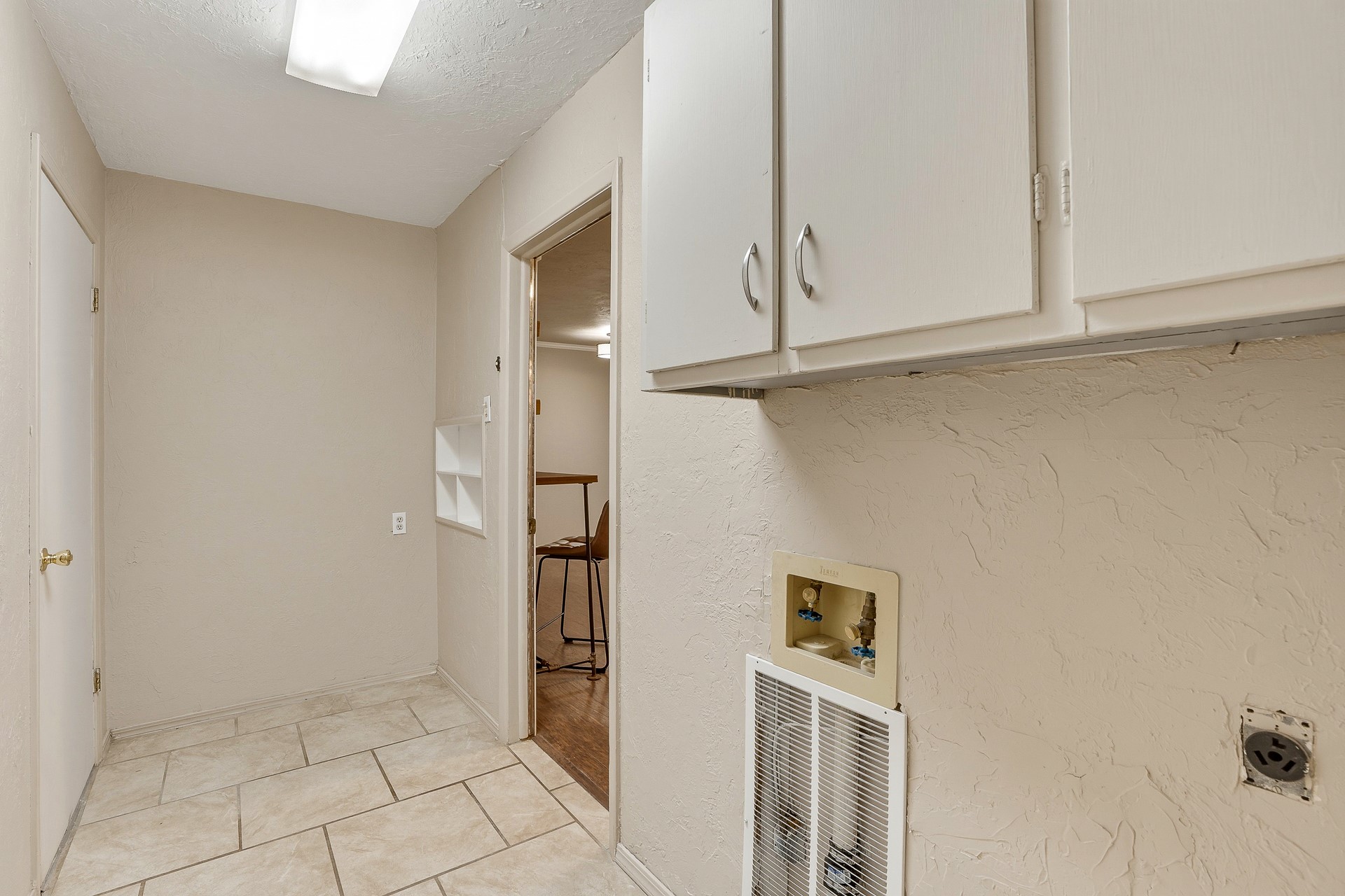 715 N Susan Avenue Property Photo 26
