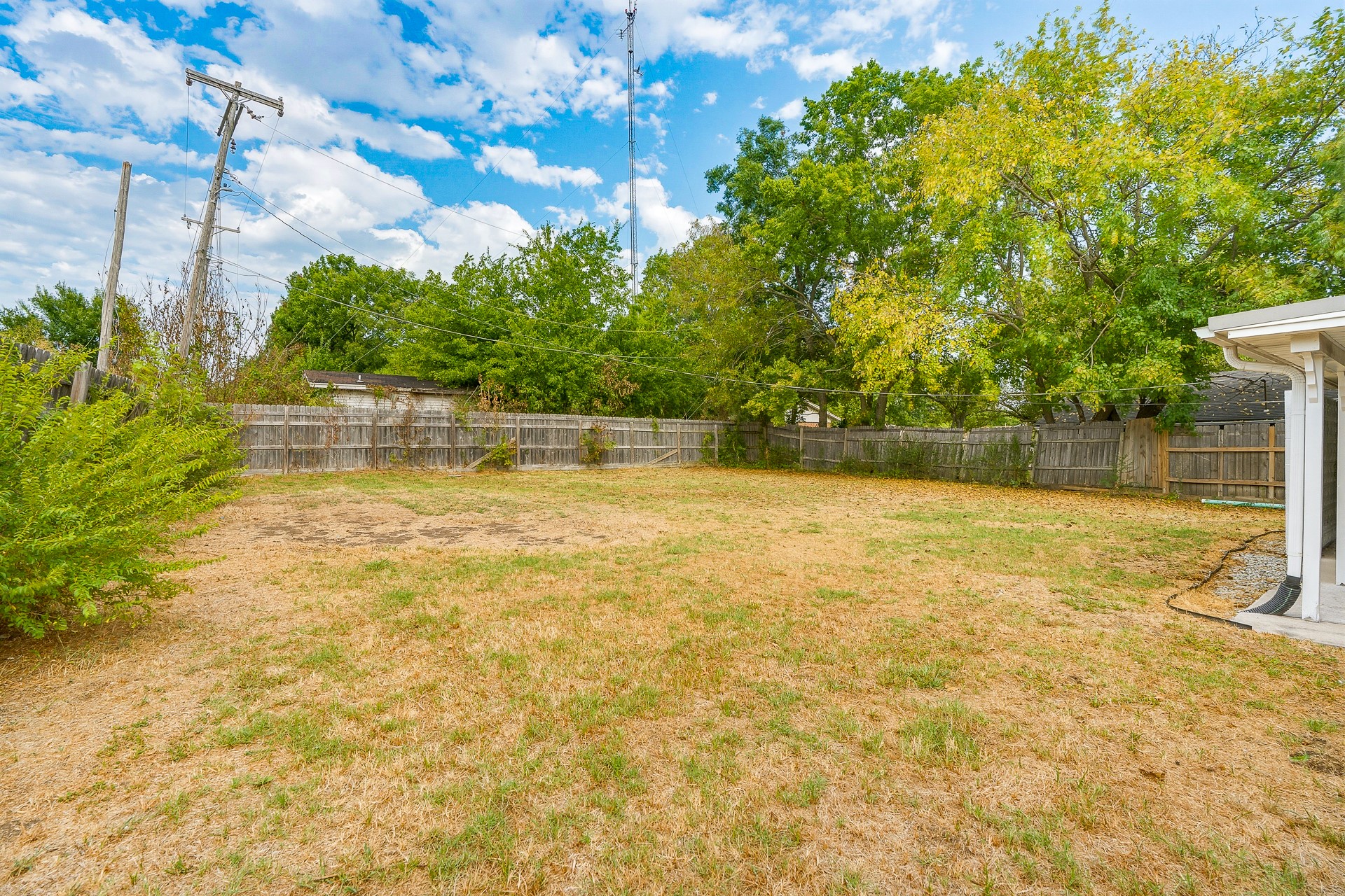 715 N Susan Avenue Property Photo 30