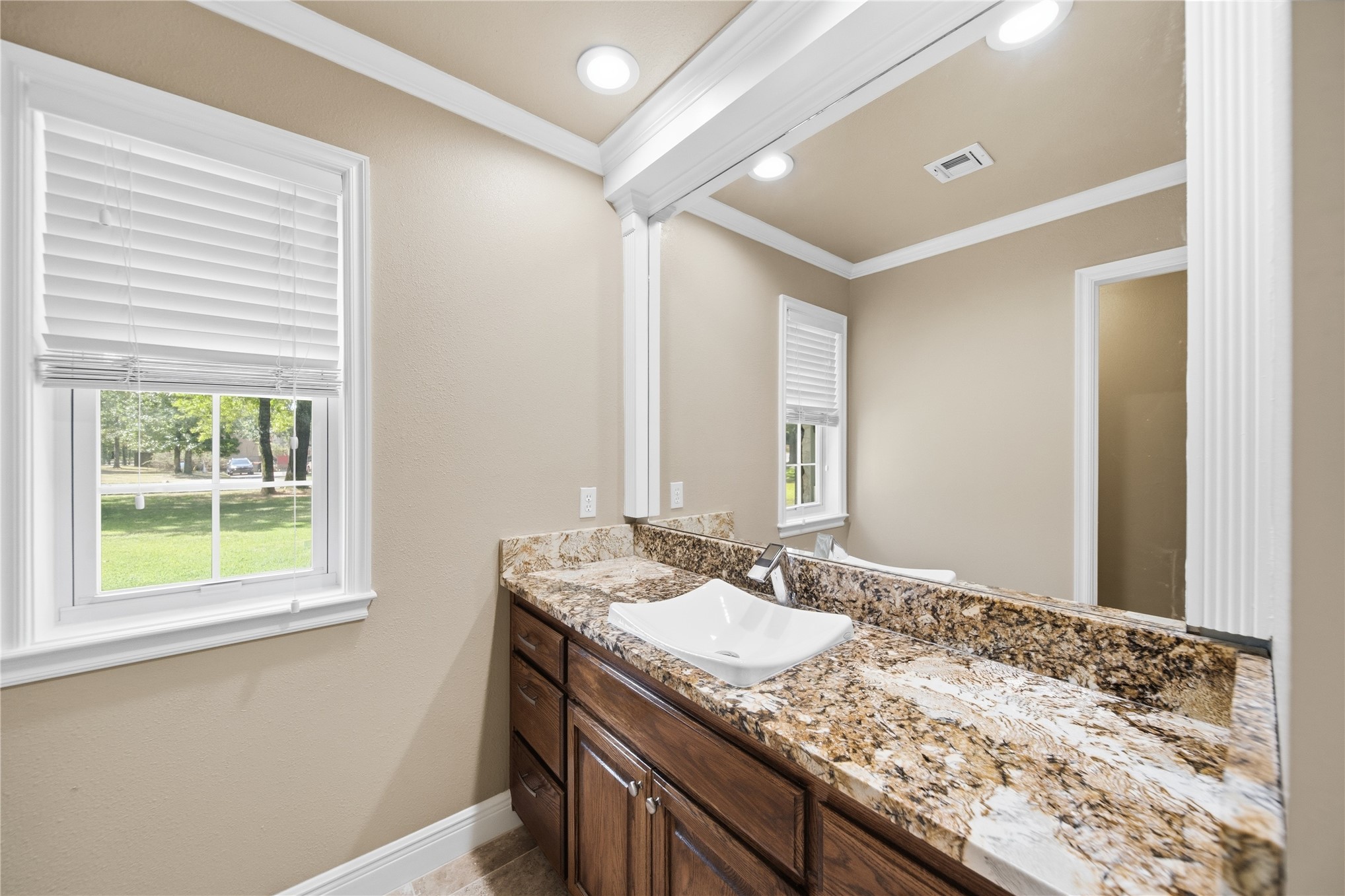 18745 Timberlake Drive Property Photo 20