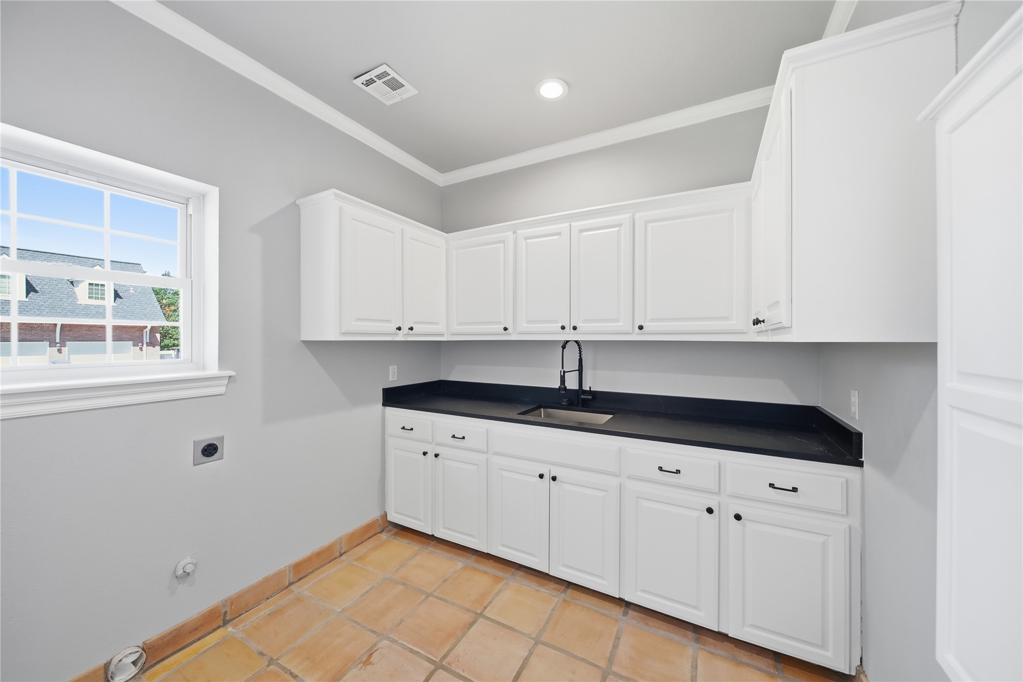 18745 Timberlake Drive Property Photo 29