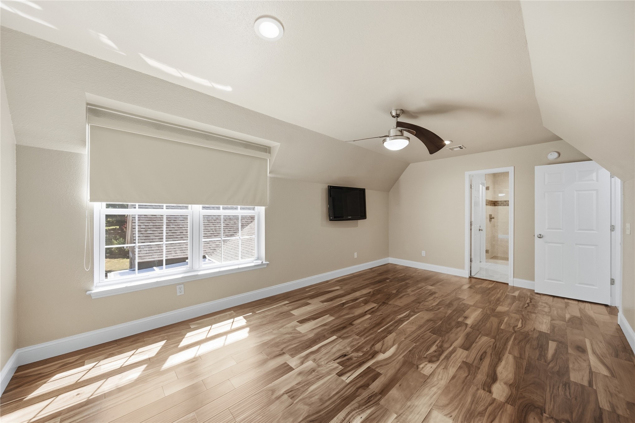 18745 Timberlake Drive Property Photo 32