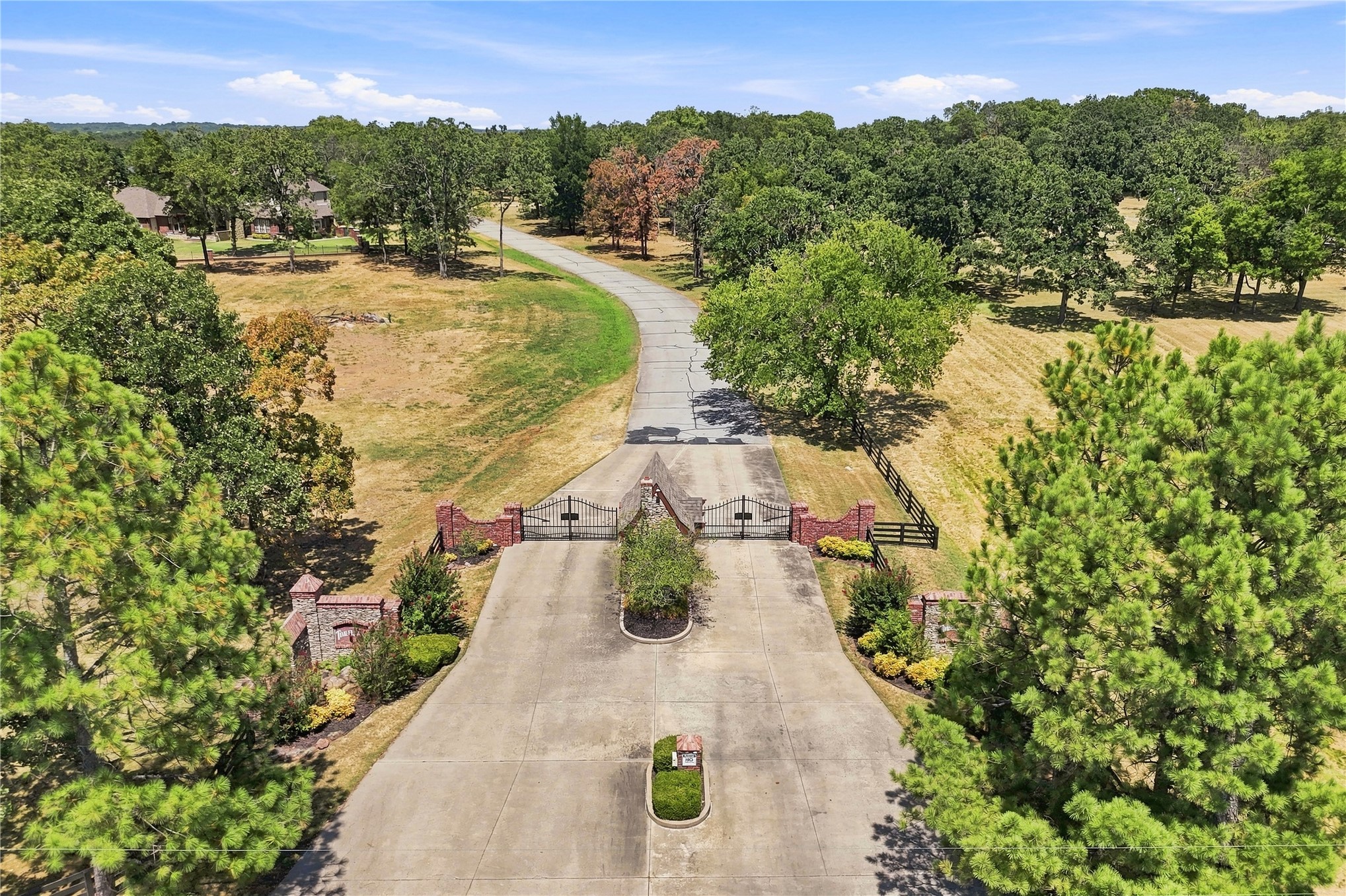 18745 Timberlake Drive Property Photo 48