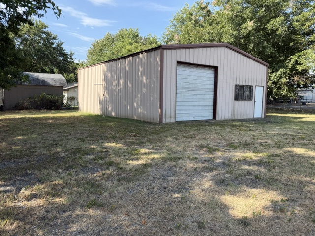 000 70 Highway Property Photo 3
