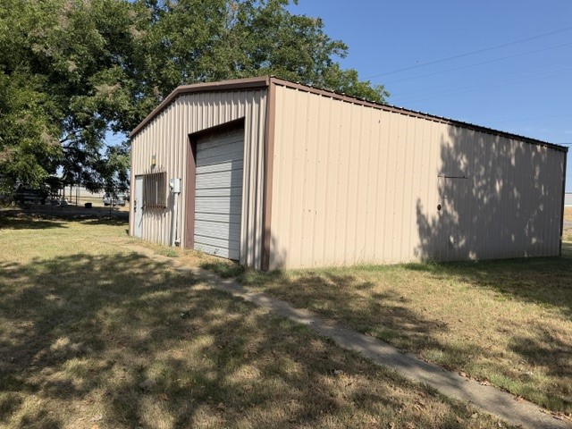 000 70 Highway Property Photo 4