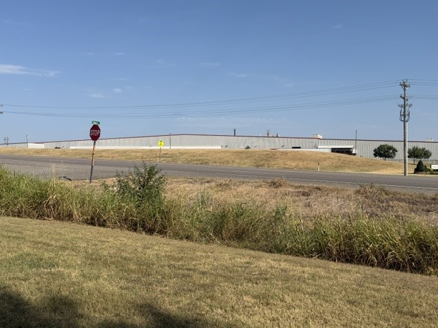 000 70 Highway Property Photo 9