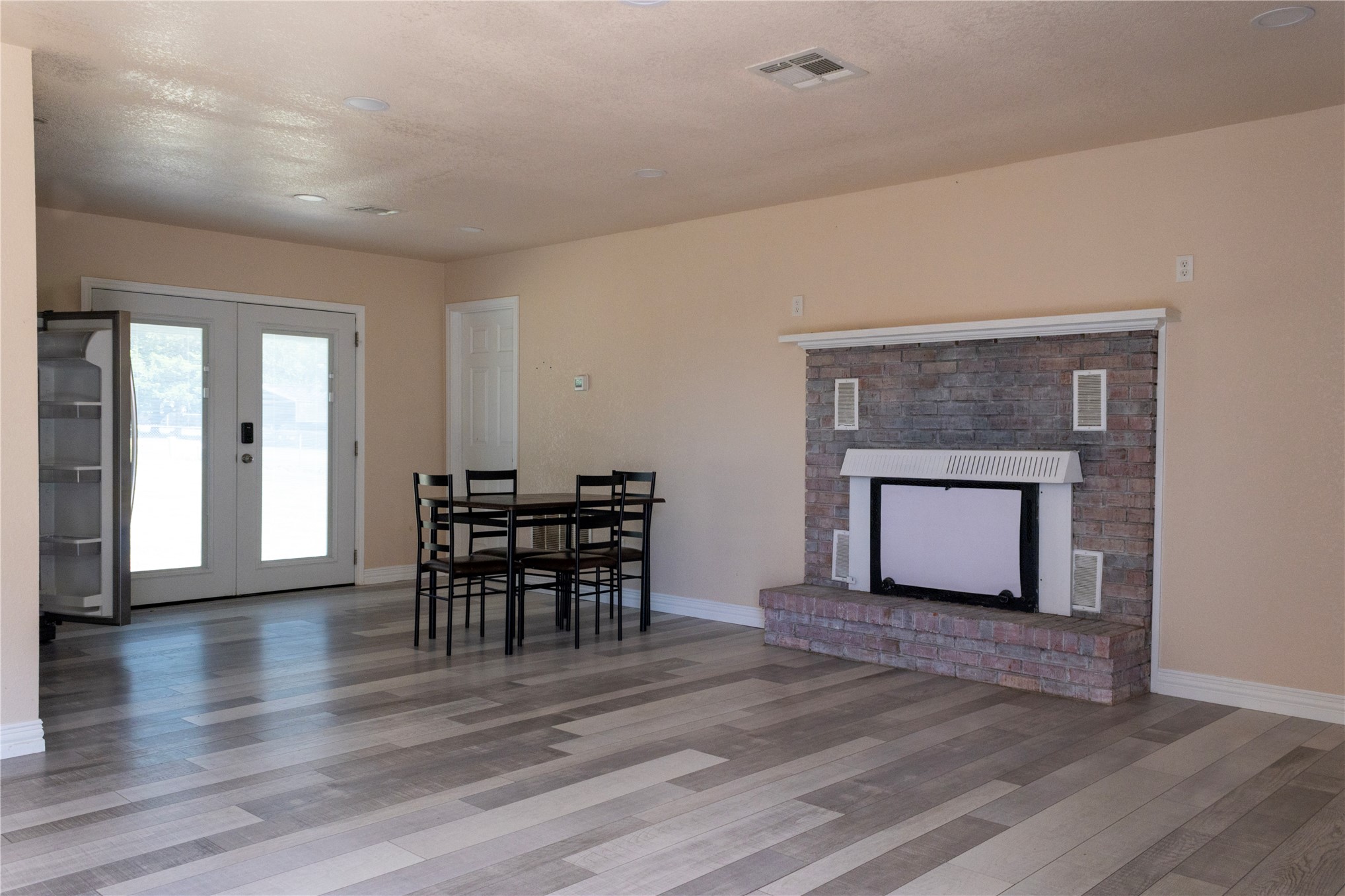 1204 Nw Gaye Street Property Photo 4