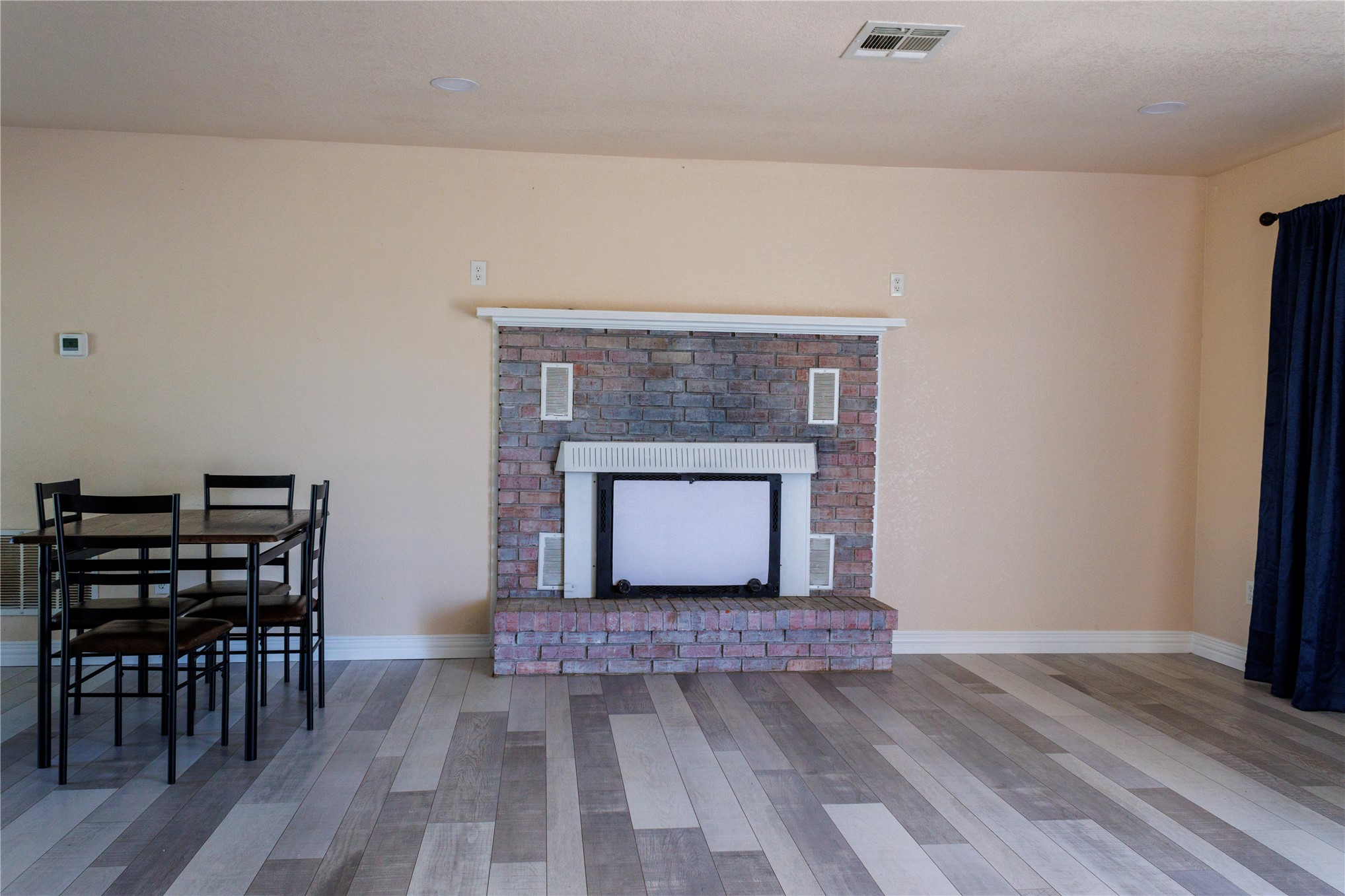 1204 Nw Gaye Street Property Photo 6