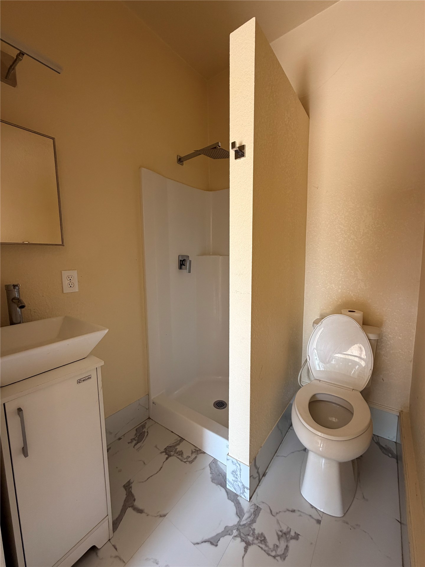 1204 Nw Gaye Street Property Photo 17