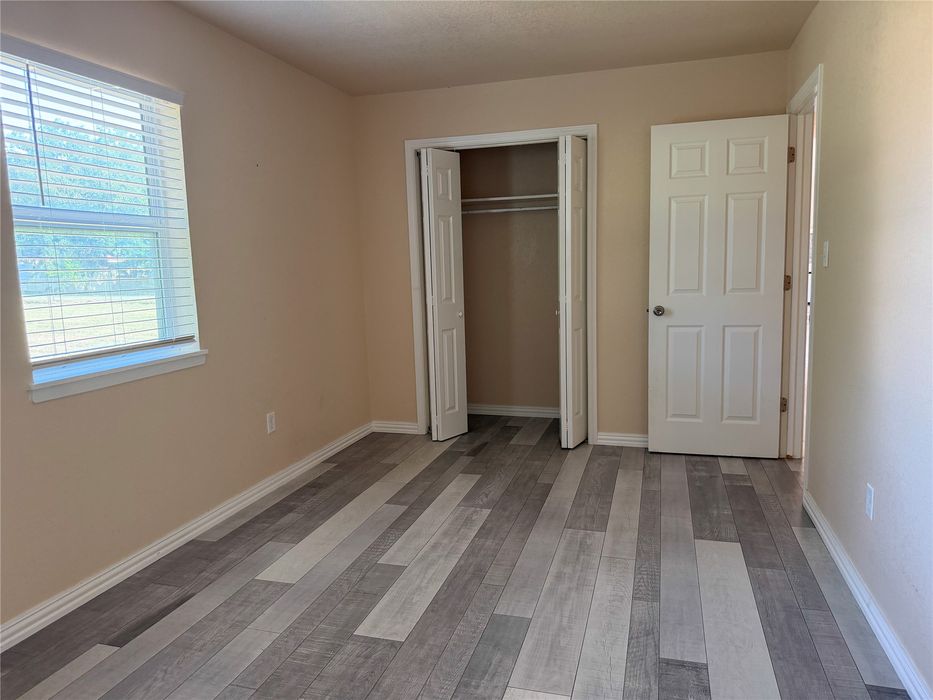 1204 Nw Gaye Street Property Photo 22