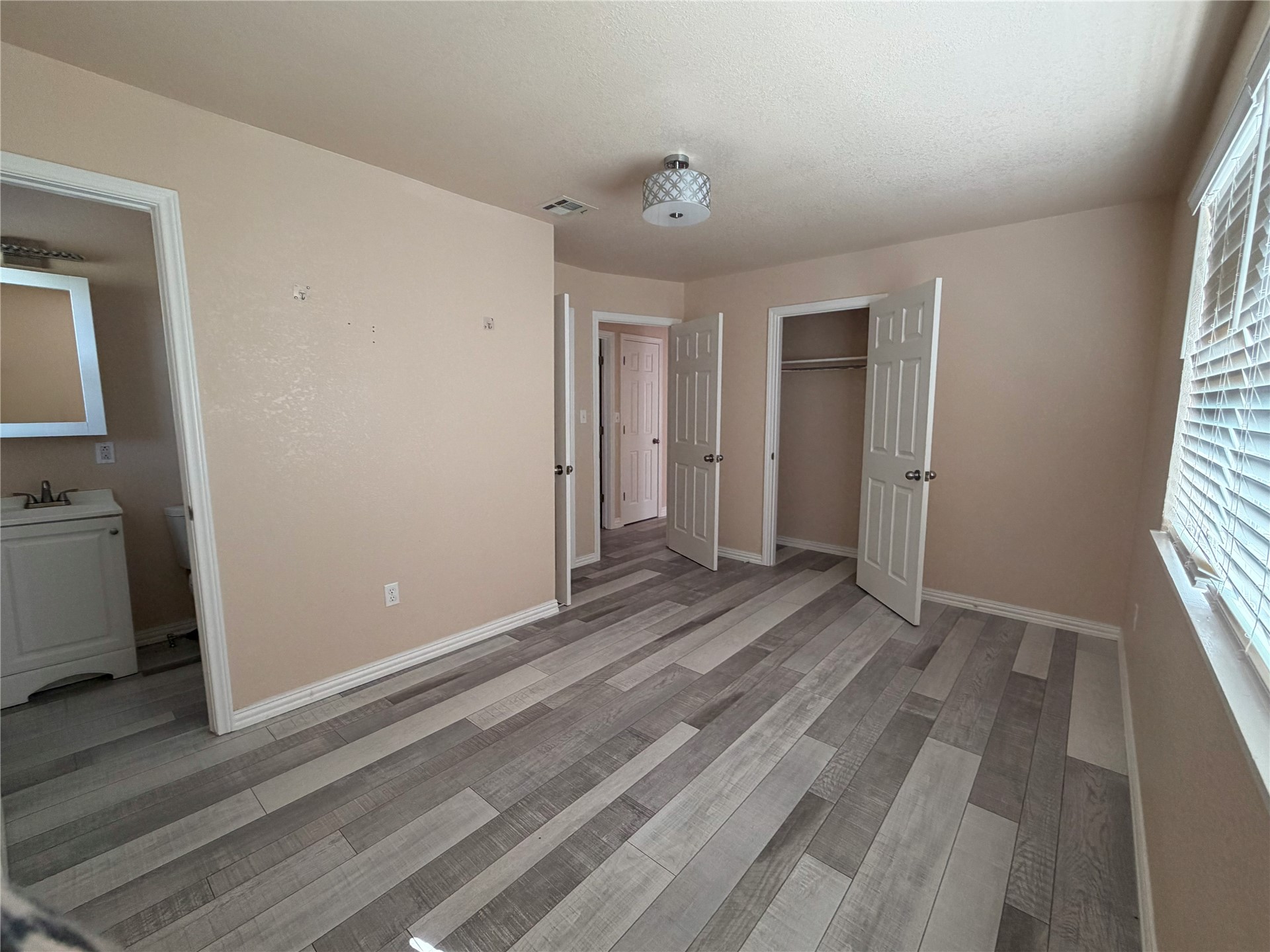 1204 Nw Gaye Street Property Photo 26
