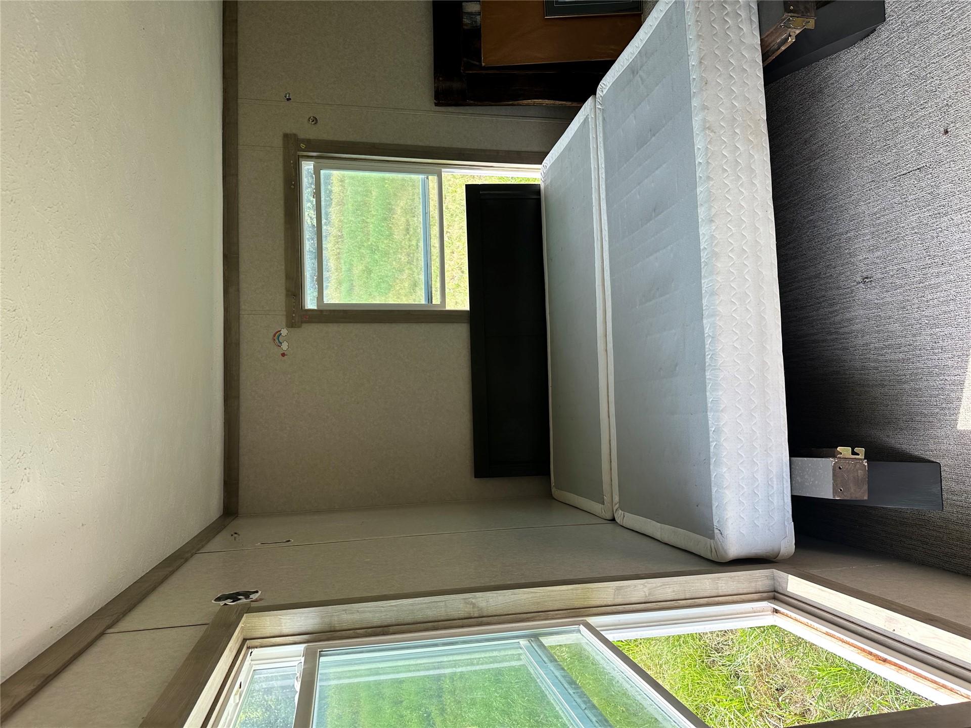 123 E 1215 Road Property Photo 11