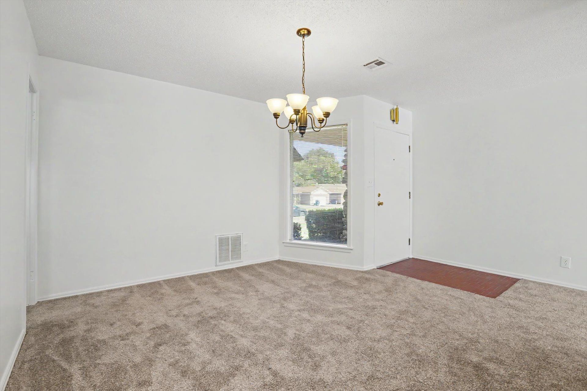 1544 S 69th East Avenue Property Photo 8