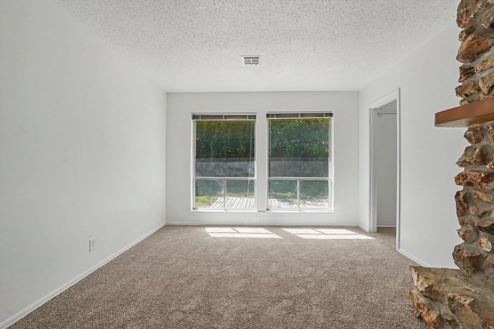1544 S 69th East Avenue Property Photo 10