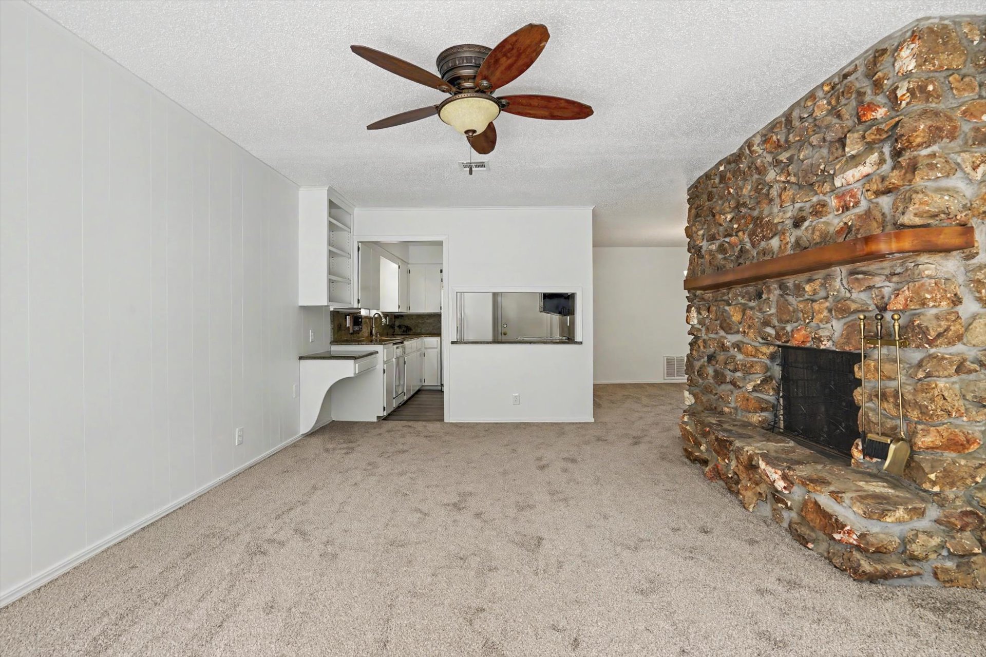 1544 S 69th East Avenue Property Photo 15