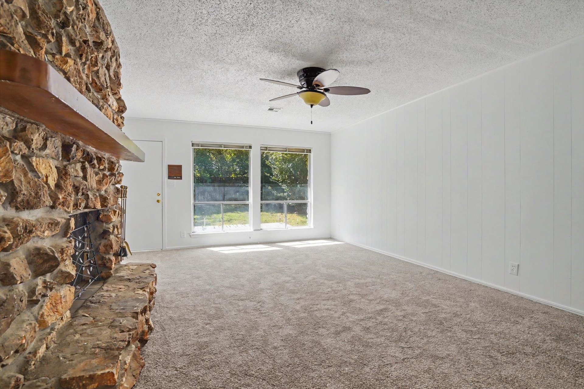 1544 S 69th East Avenue Property Photo 19
