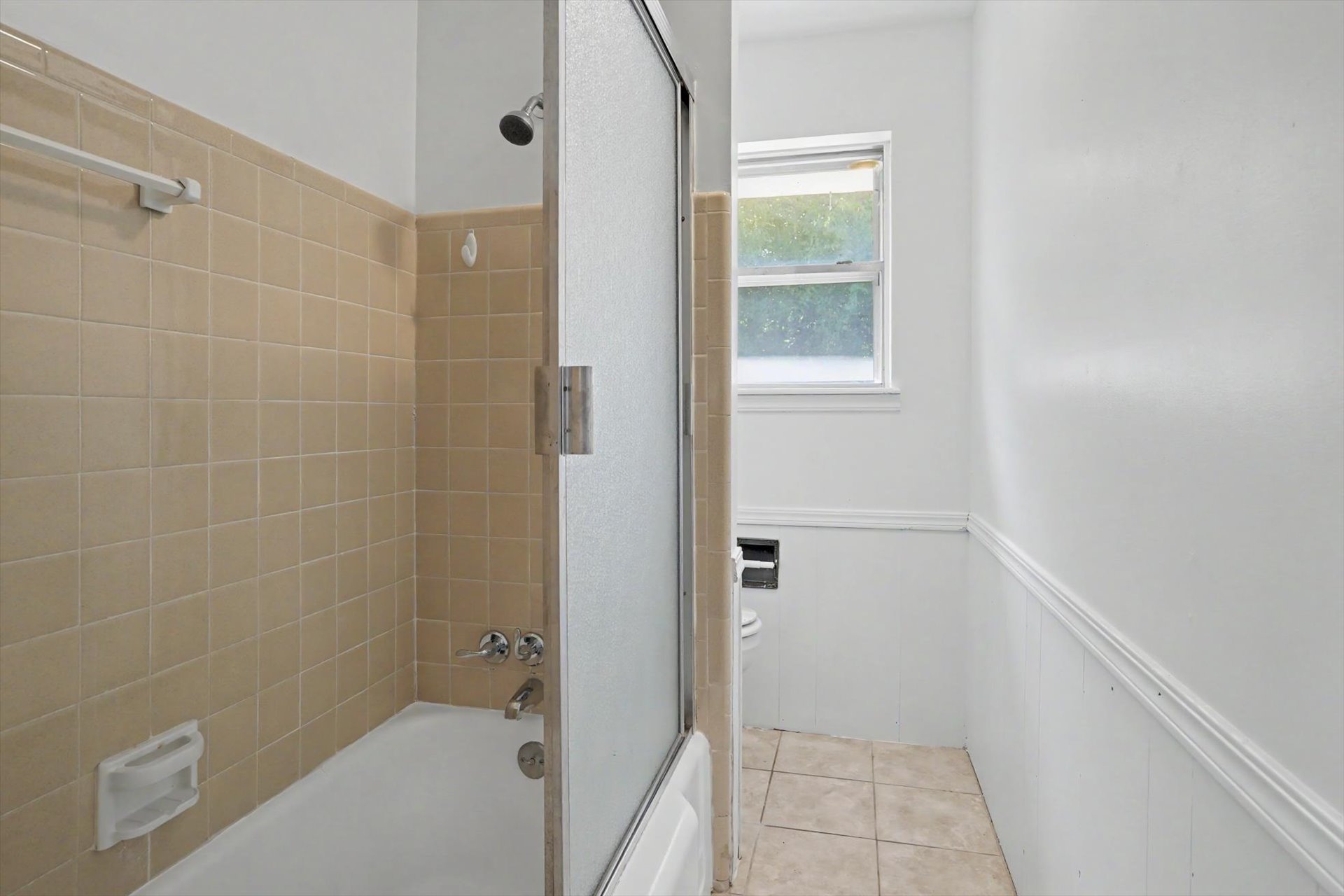 1544 S 69th East Avenue Property Photo 39
