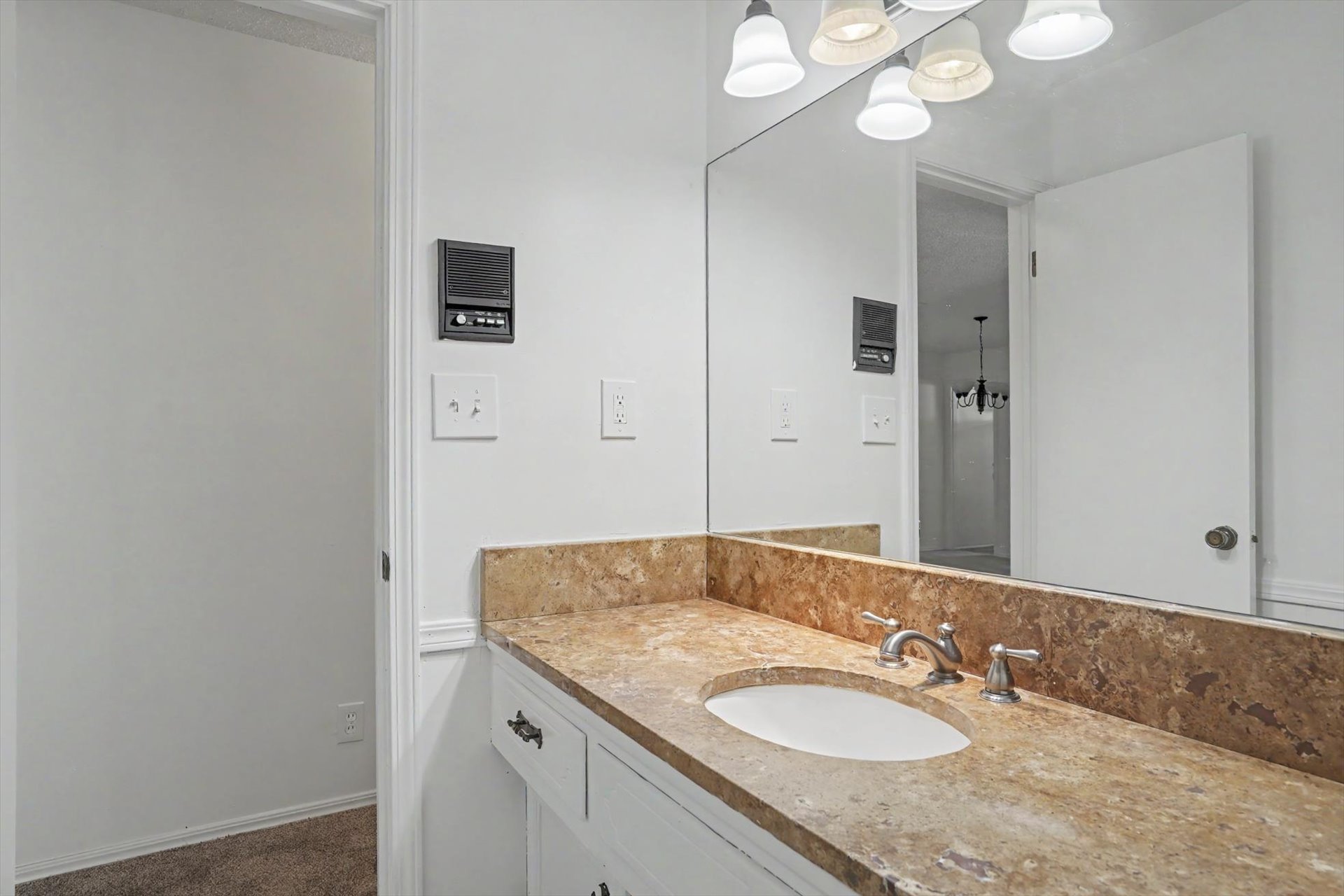 1544 S 69th East Avenue Property Photo 41