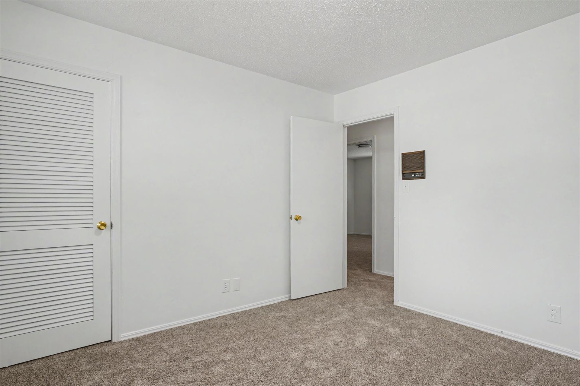 1544 S 69th East Avenue Property Photo 43