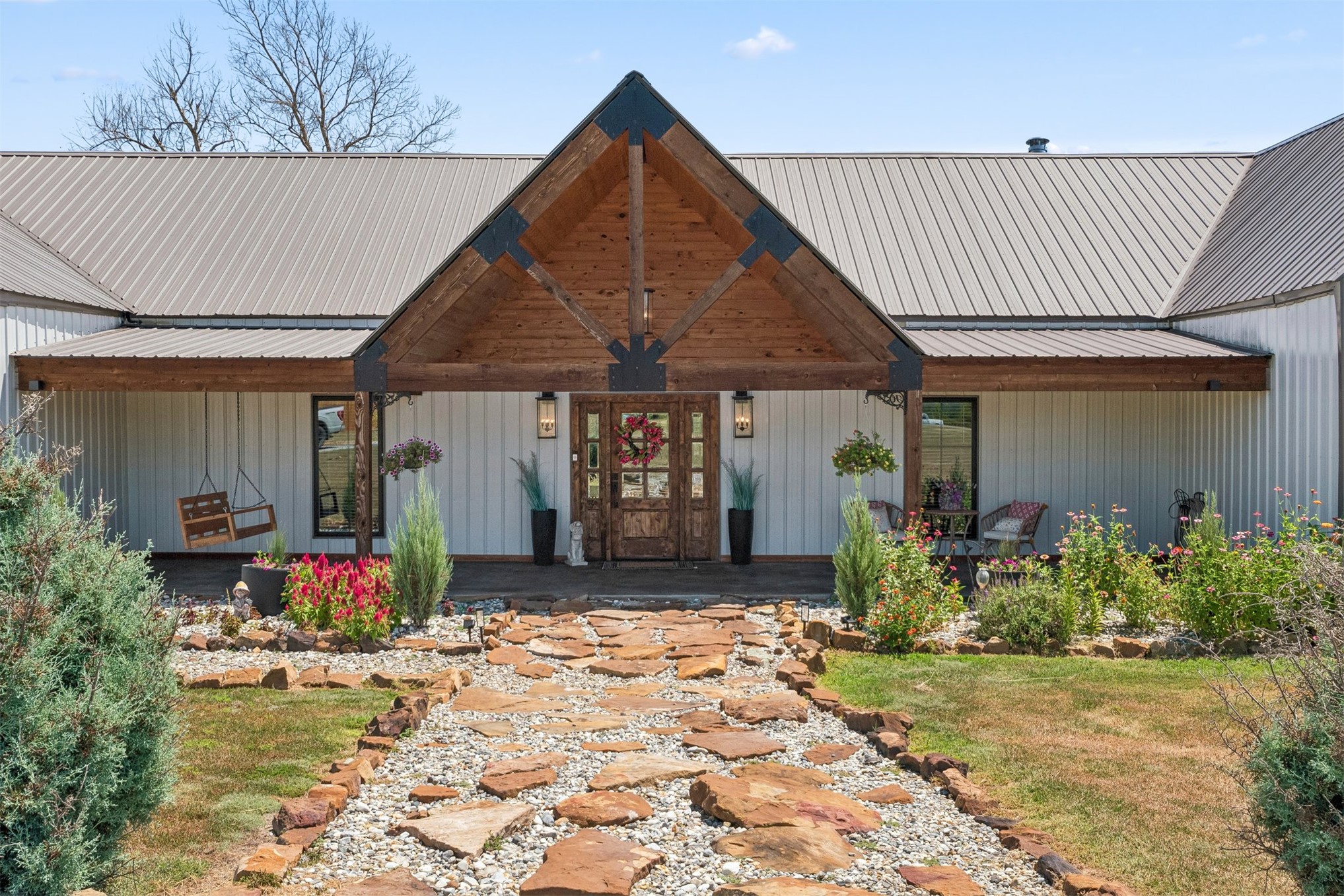 5086 N 427 Road Property Photo 1
