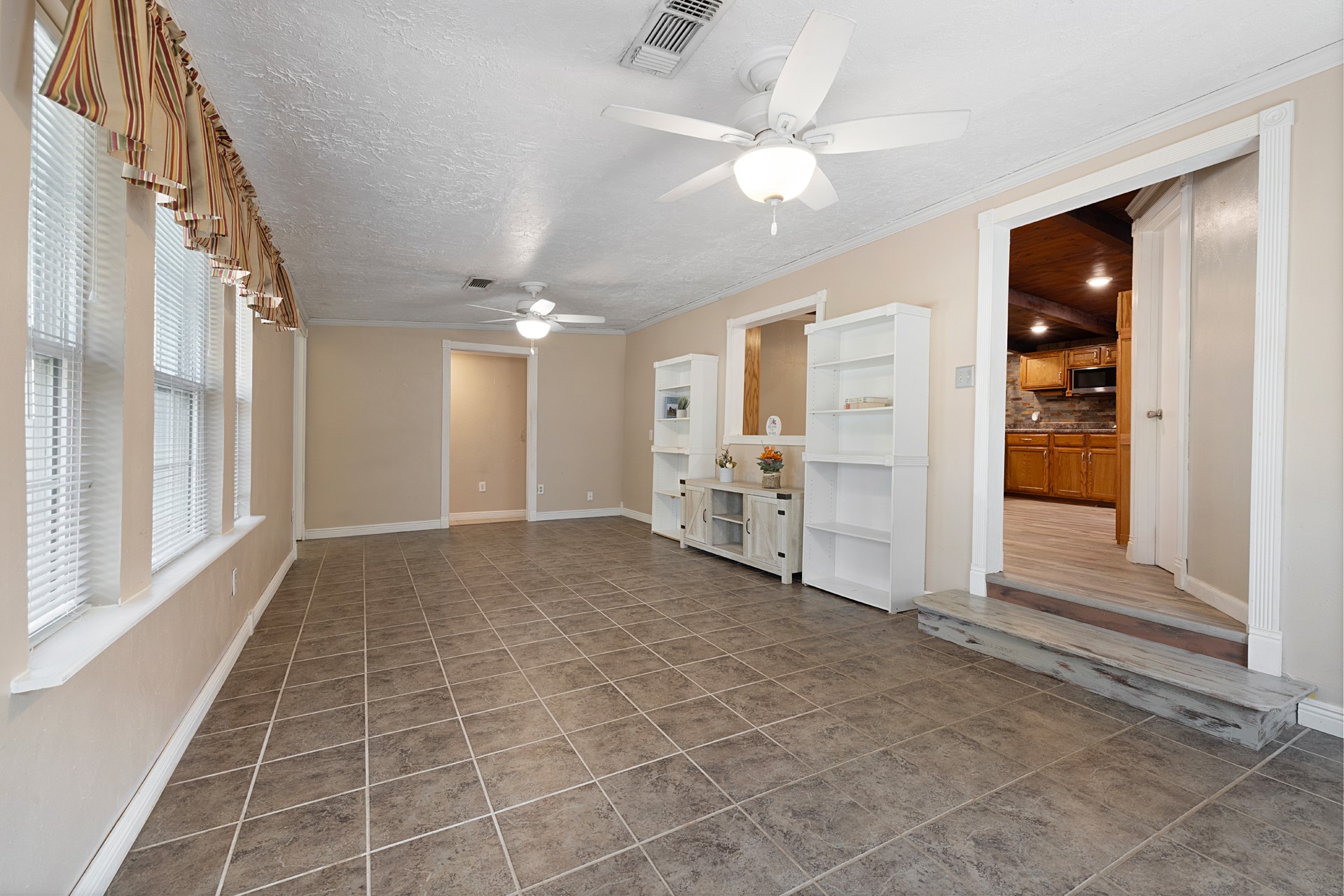 1068 Lakeside Property Photo 3