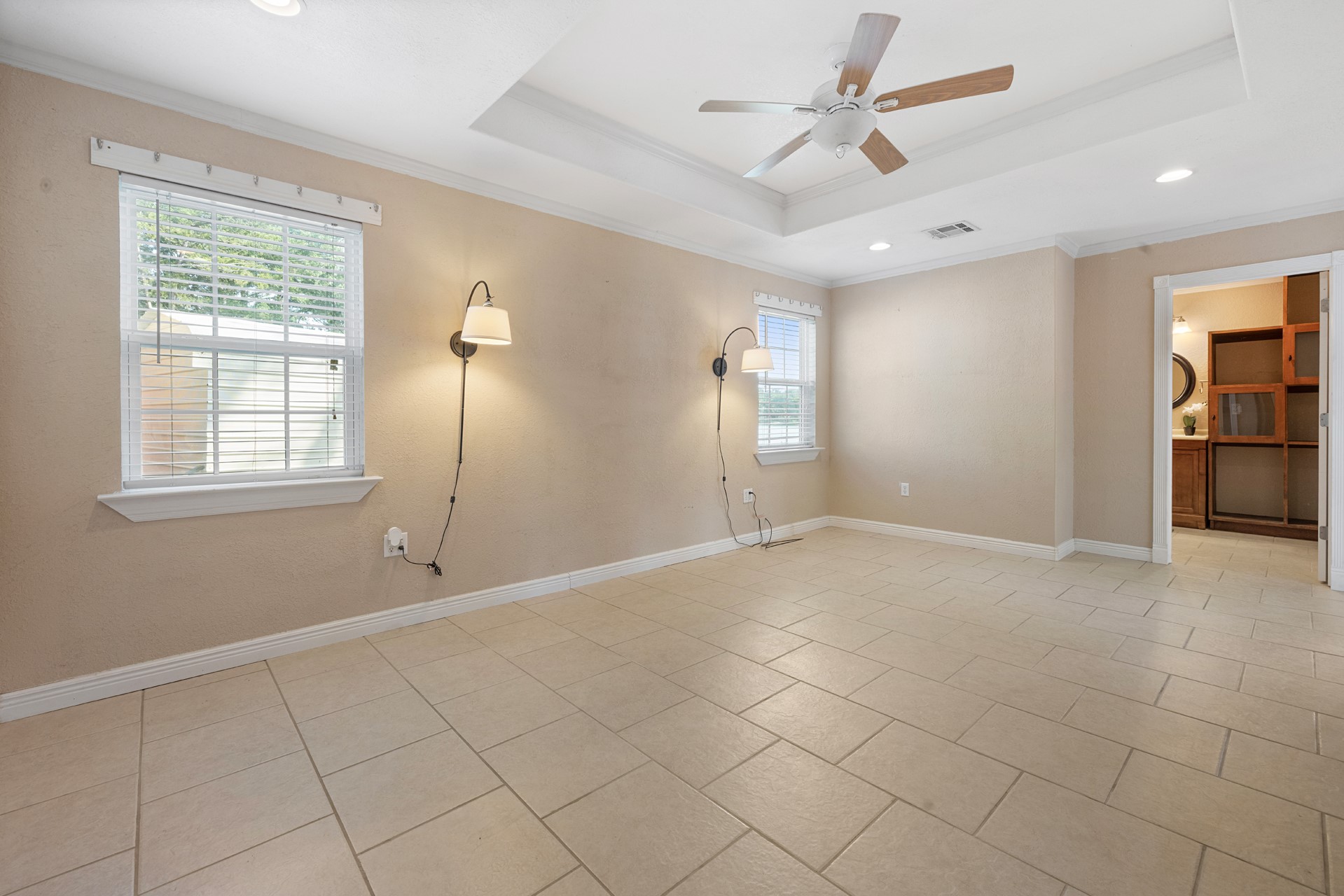 1068 Lakeside Property Photo 18