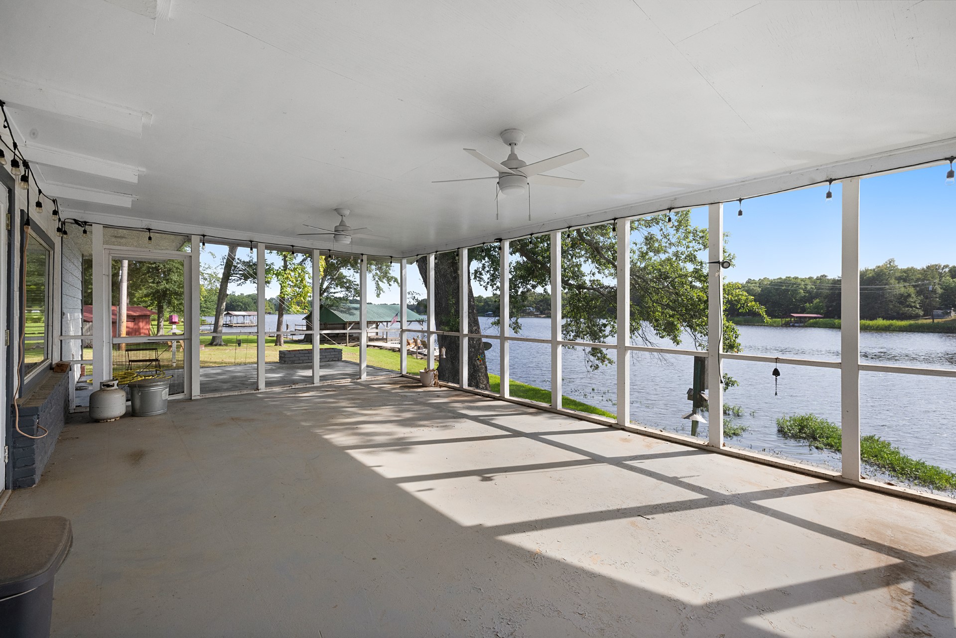 1068 Lakeside Property Photo 27