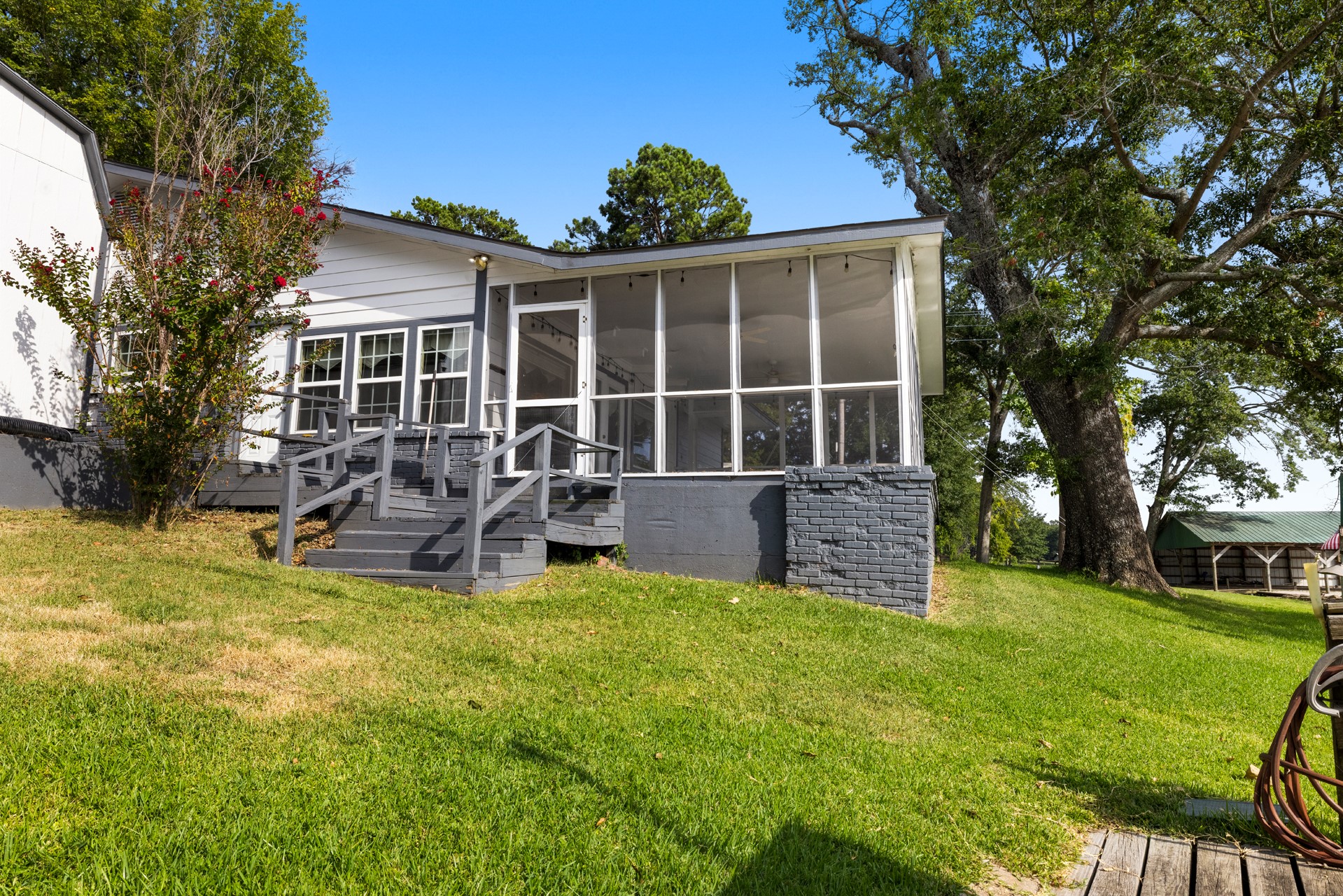 1068 Lakeside Property Photo 35