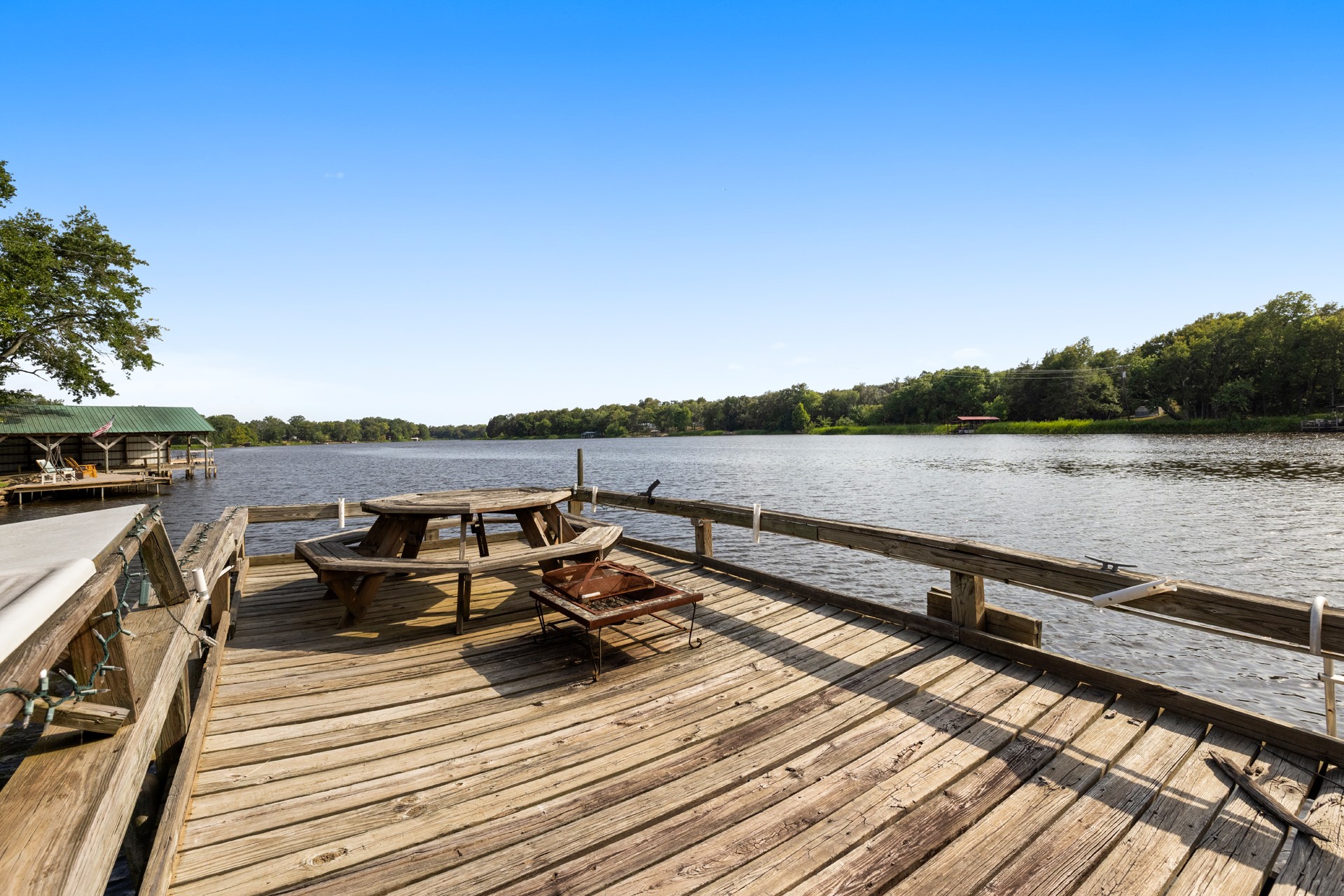 1068 Lakeside Property Photo 39