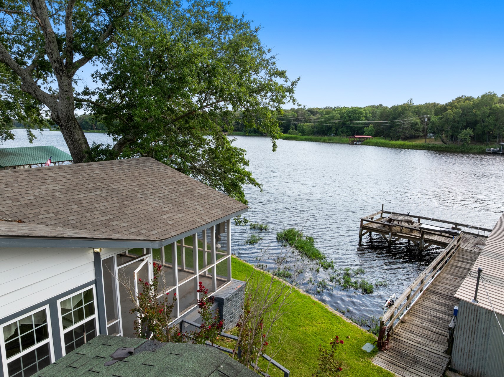 1068 Lakeside Property Photo 43
