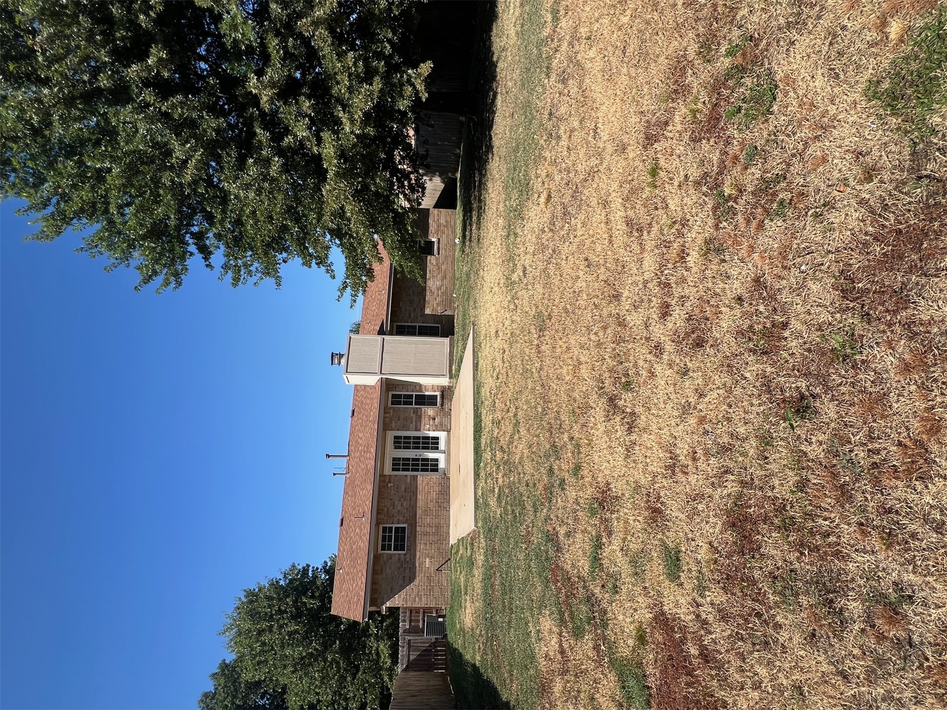 538 E 138th Place Property Photo 14