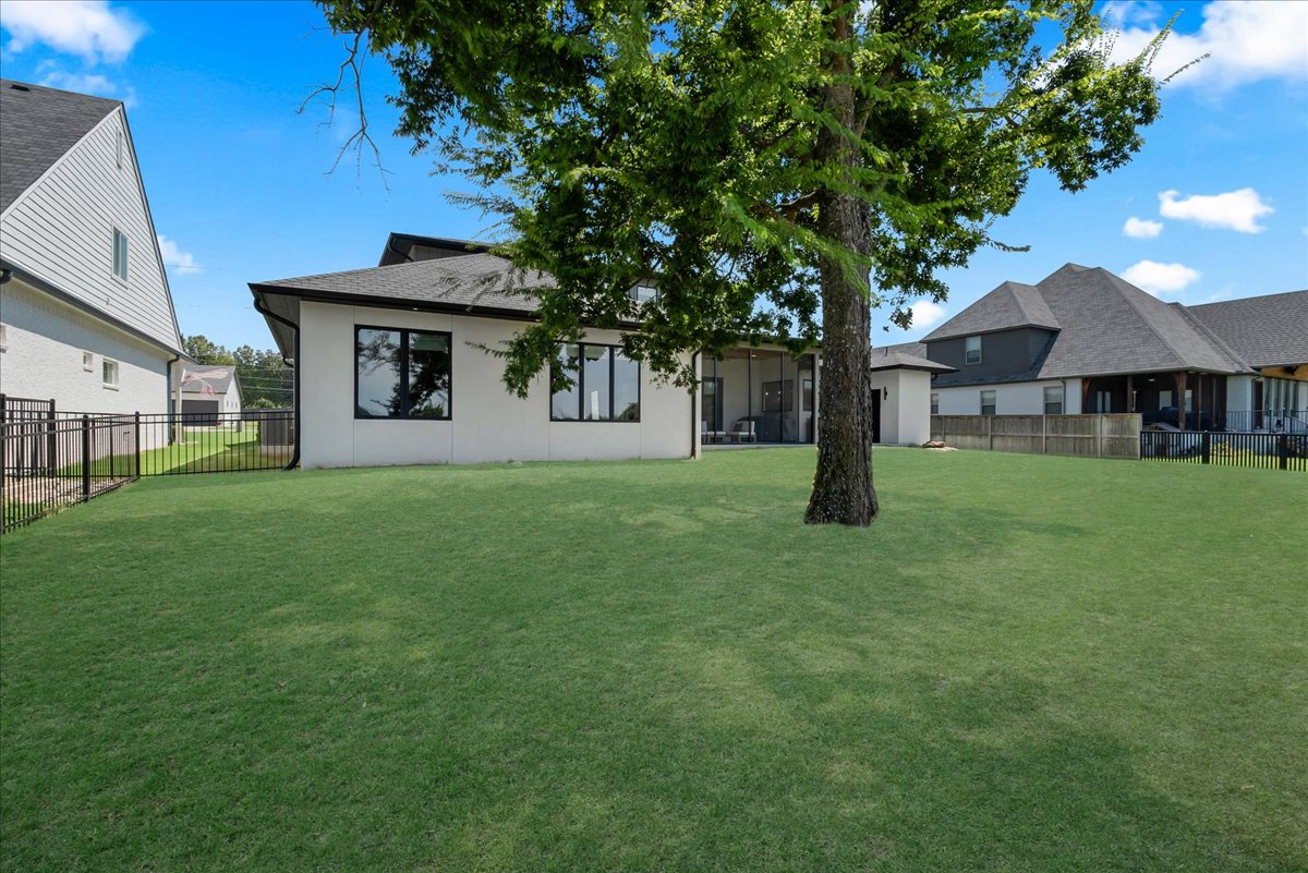 12910 S 28th Place Property Photo 62