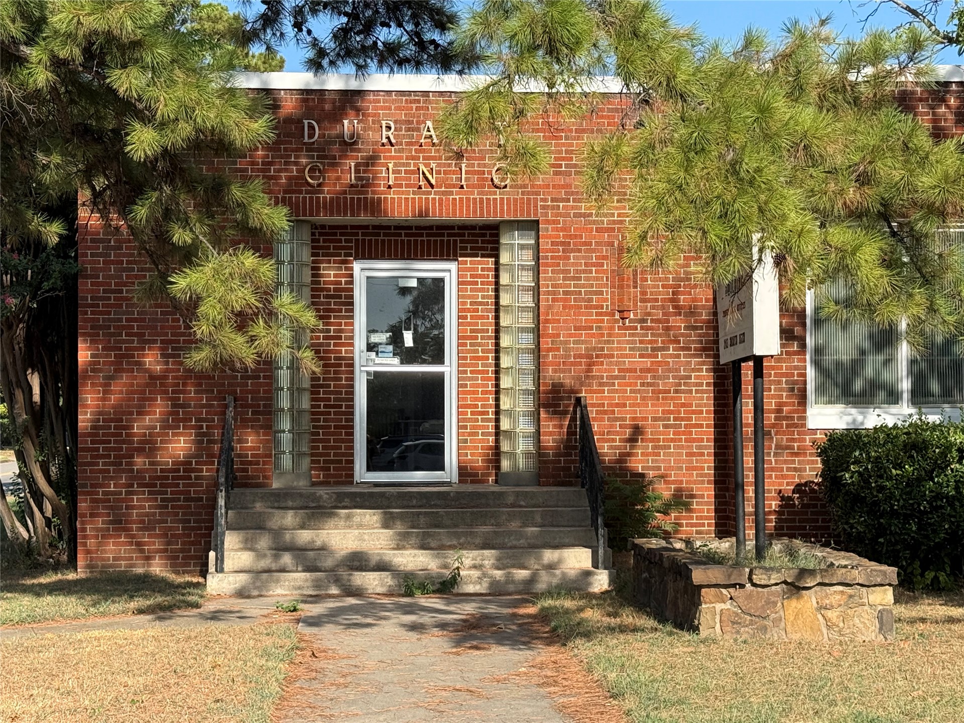 203 N 16th Avenue Property Photo 2