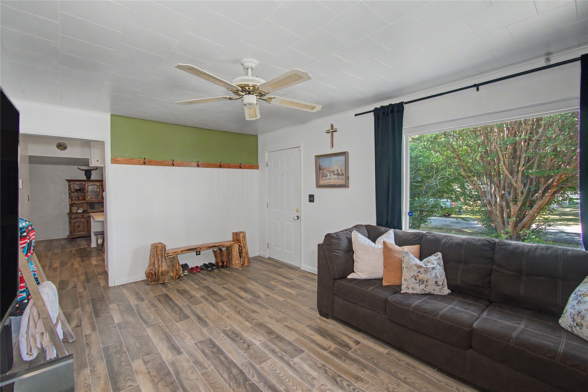 820 W Jefferson Avenue Property Photo 5