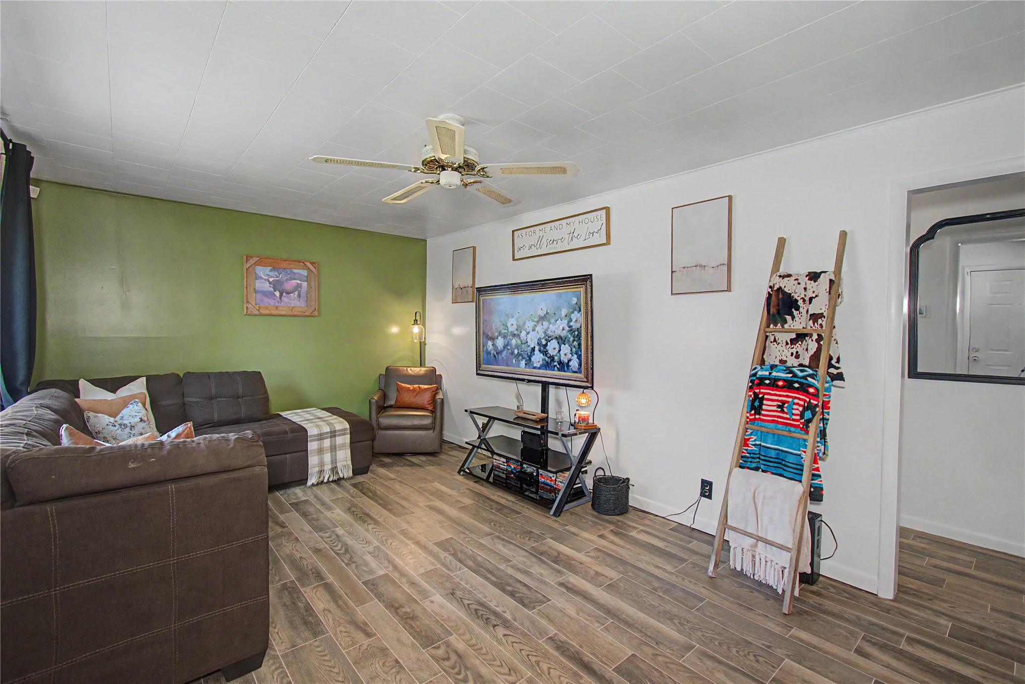 820 W Jefferson Avenue Property Photo 7