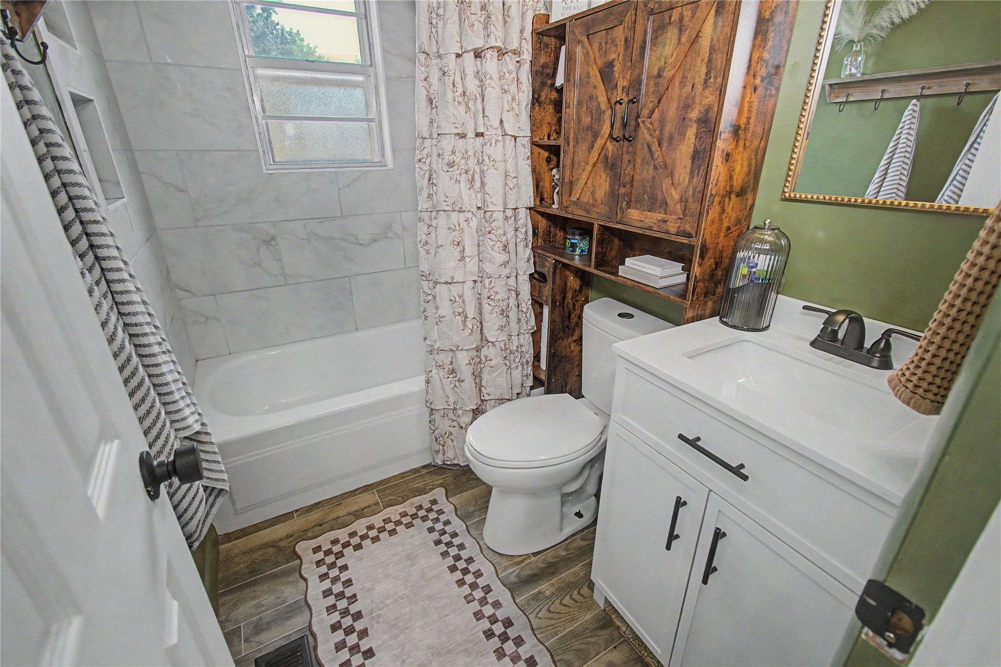 820 W Jefferson Avenue Property Photo 18