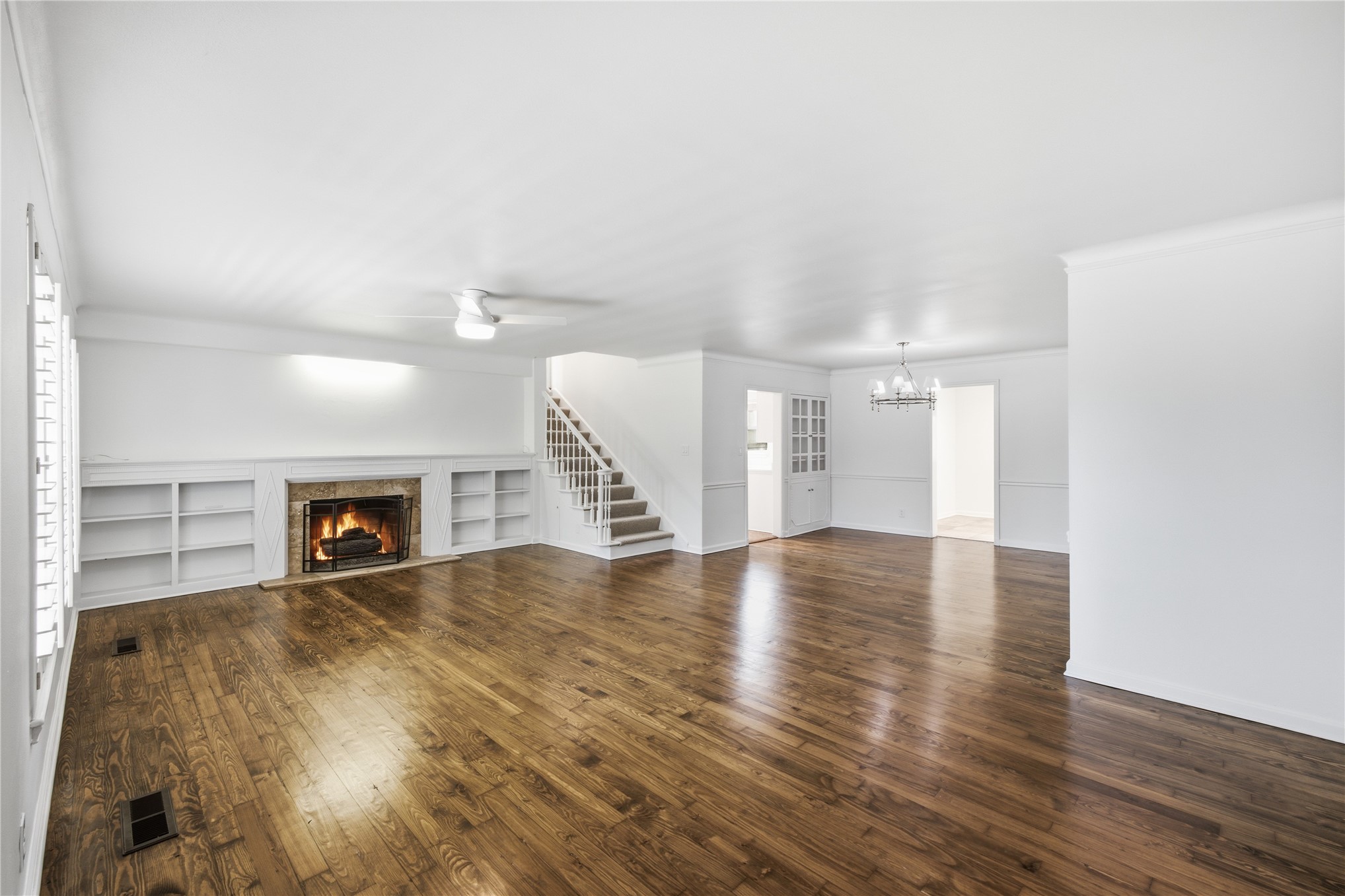1567 E 22nd Street Property Photo 4