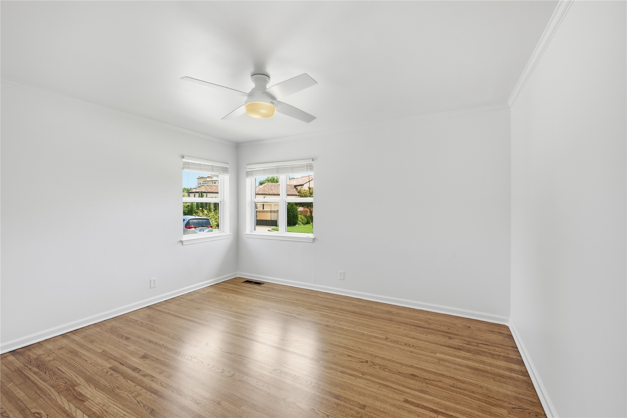 1567 E 22nd Street Property Photo 12