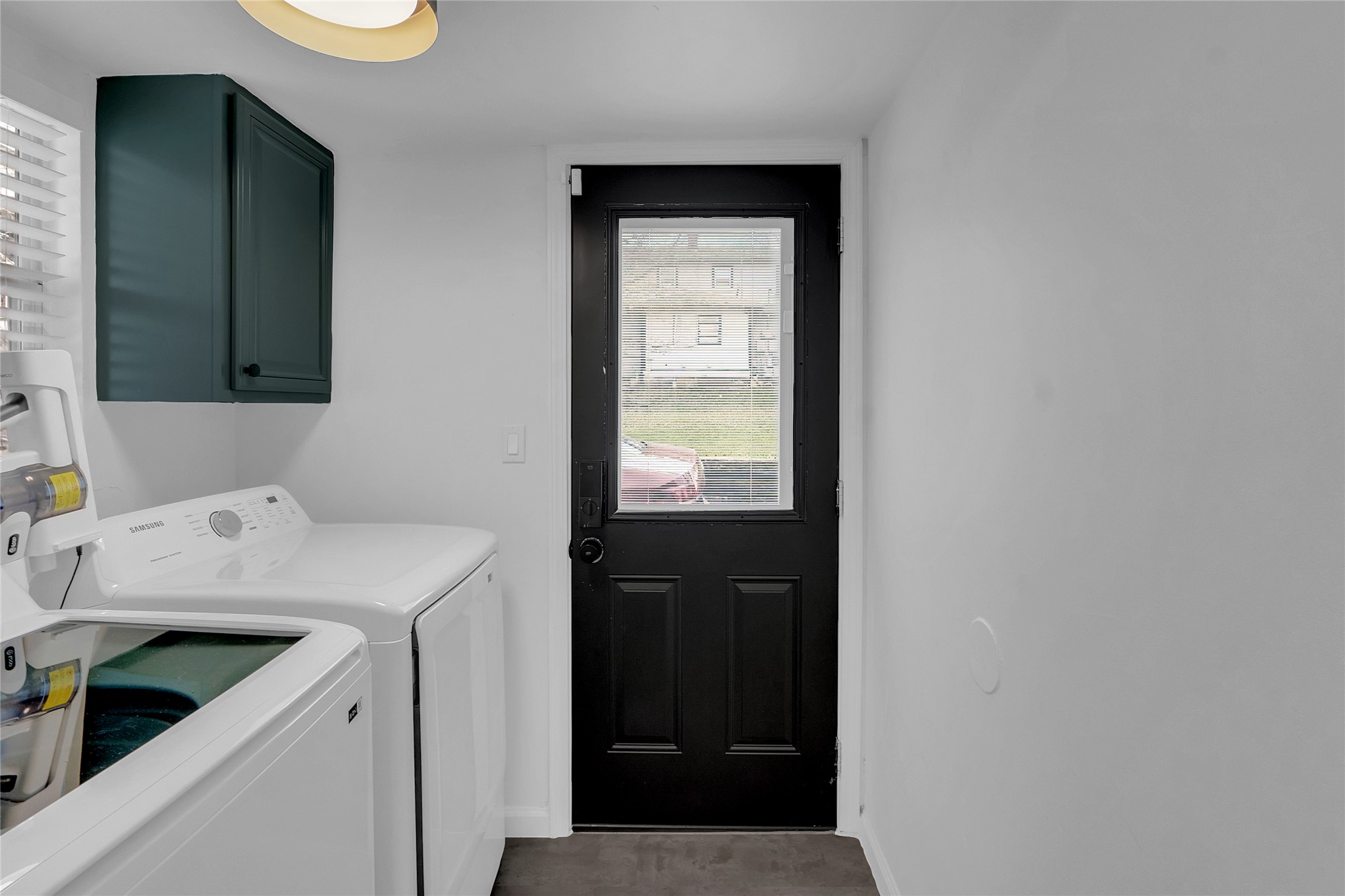 201 N Union Avenue Property Photo 8
