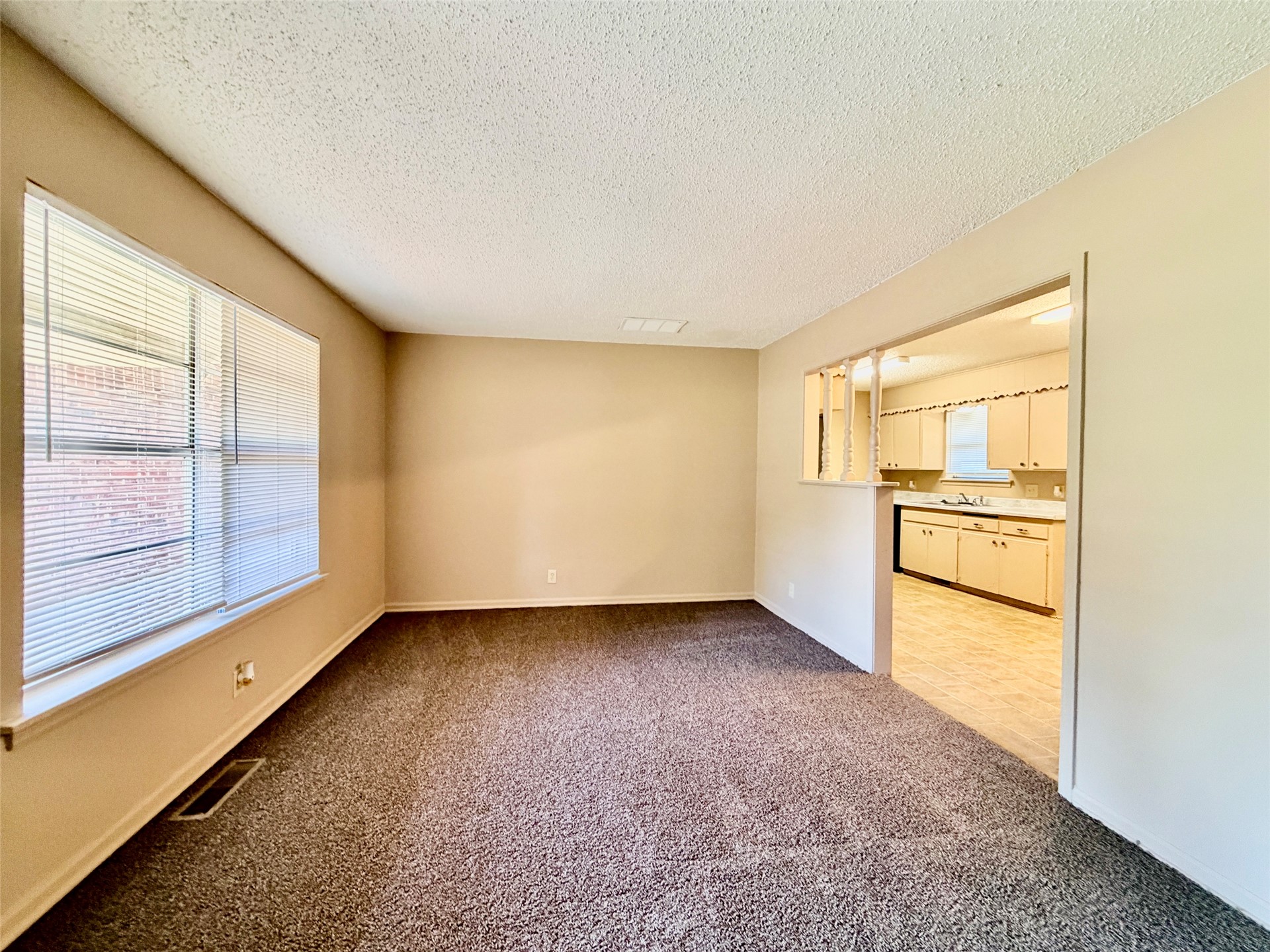 12047 E 34th Street Property Photo 2
