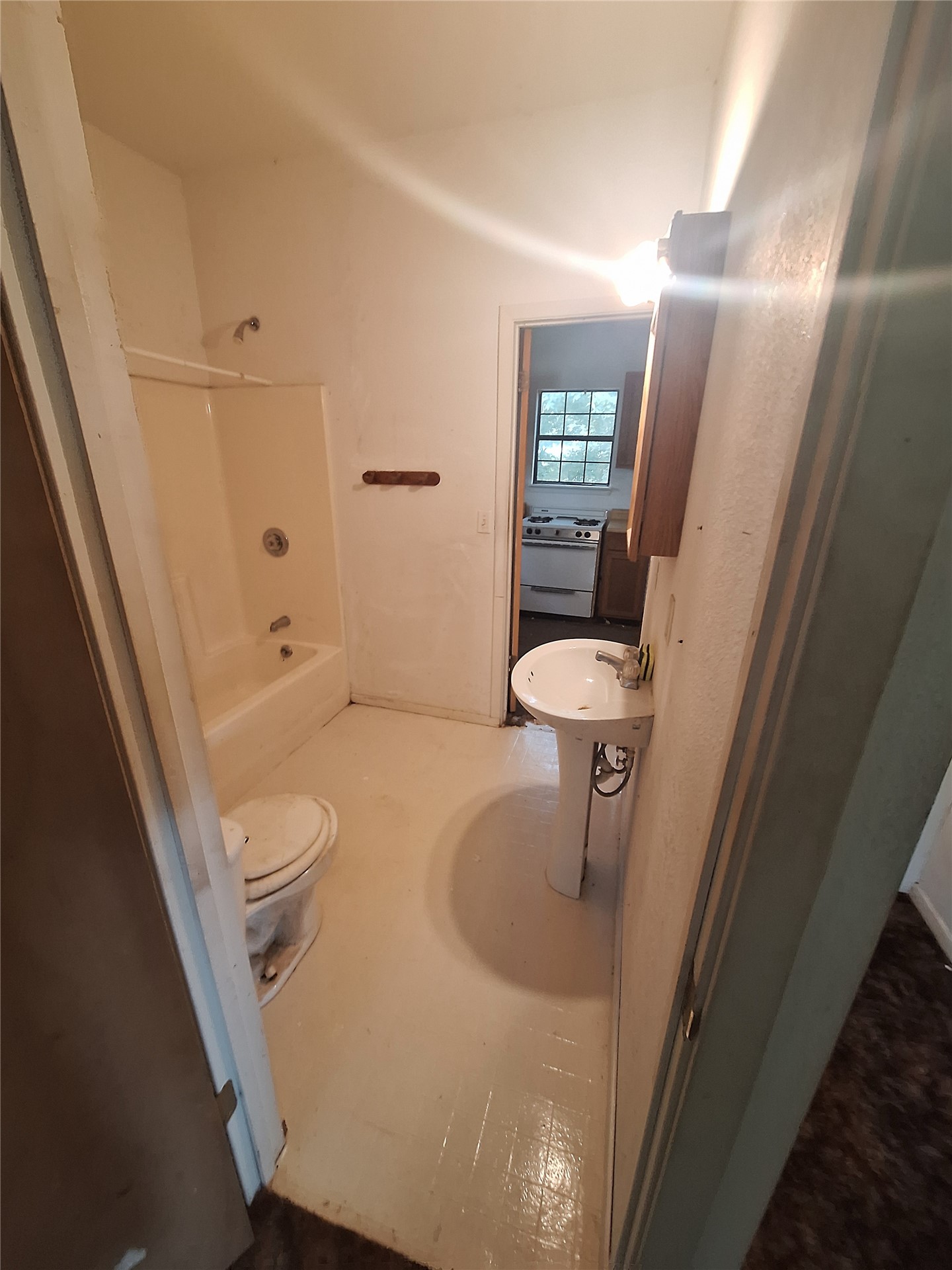 408 N J Street Property Photo 6