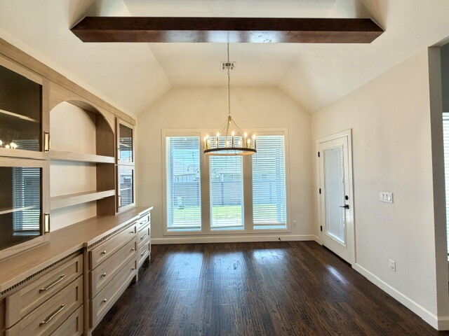 803 E Delmar Place Property Photo 5