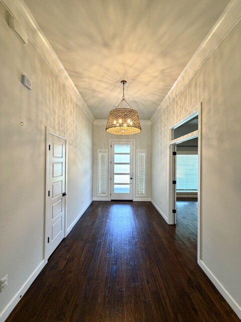 803 E Delmar Place Property Photo 11