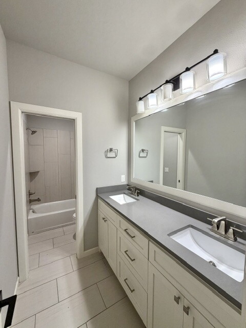 803 E Delmar Place Property Photo 22